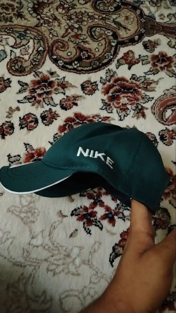 Erkaklar va ayollar uchun kepka