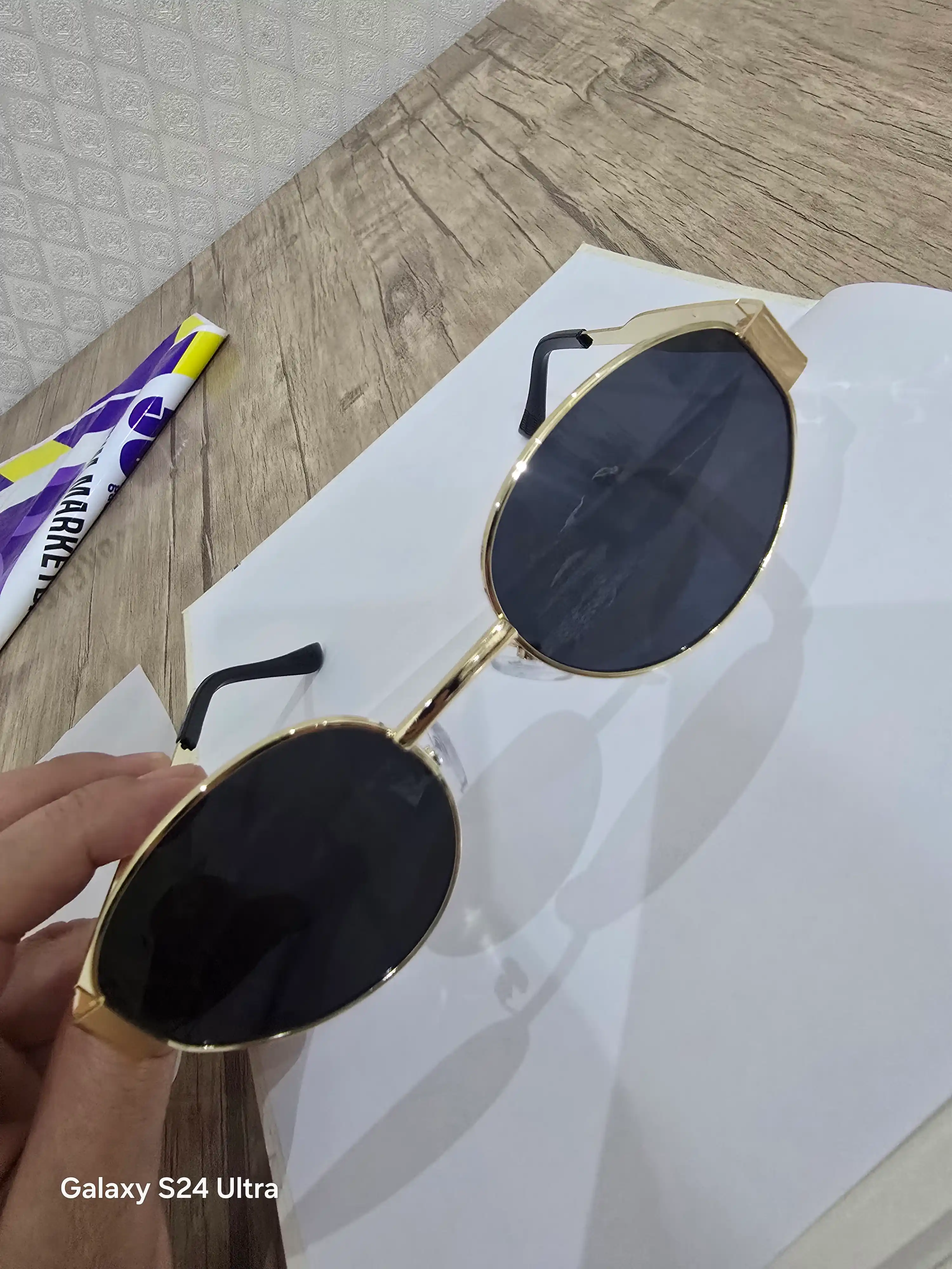 Cat eye uslubidagi ayollar quyosh ko‘zoynagi UV400, tilla rang bezakli zamonaviy ko‘zoynak