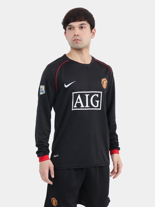Futbol formasi Retro. Maktab uchun