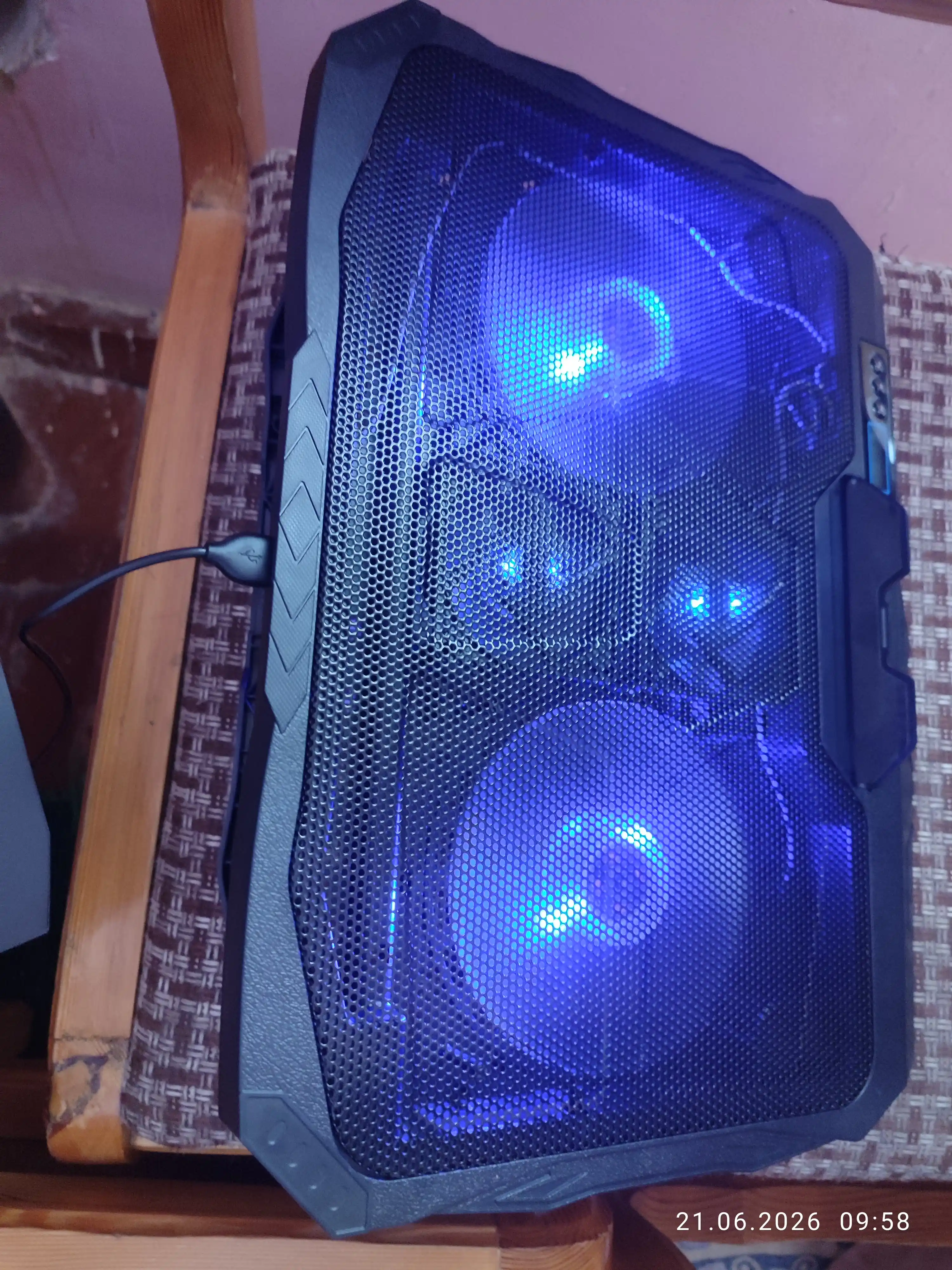 Подставка для ноутбука с охлаждением, 4 вентилятора, USB, LED, регулируемый угол, 18