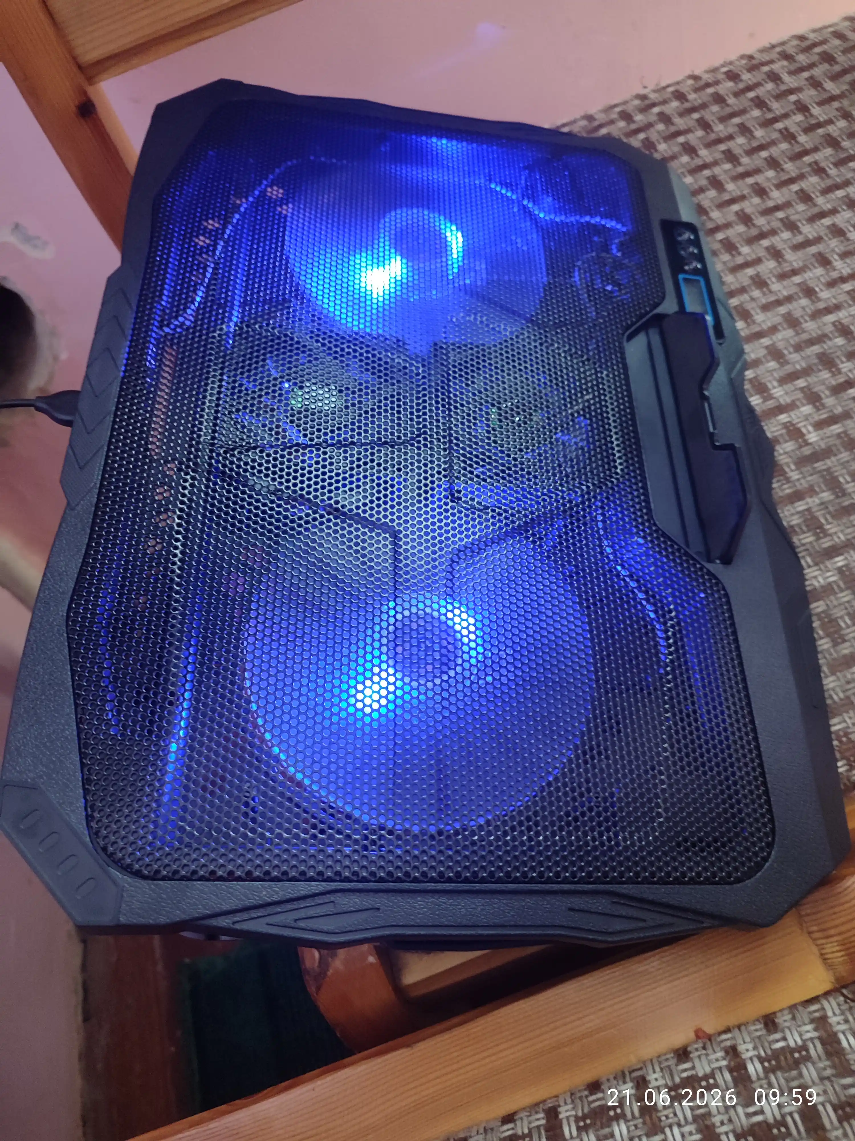 Подставка для ноутбука с охлаждением, 4 вентилятора, USB, LED, регулируемый угол, 18