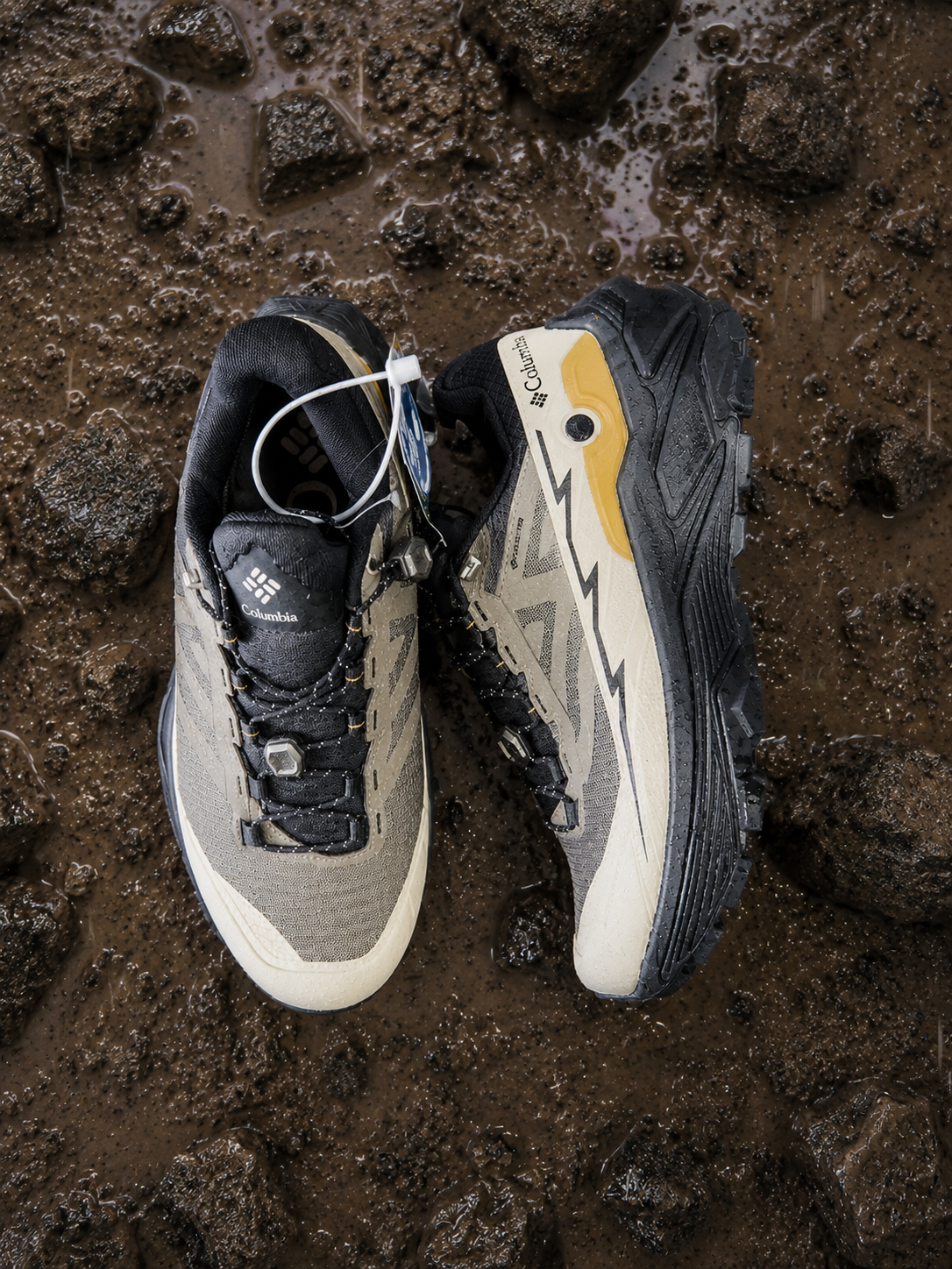 Gore-Tex va OutDry texnologiyalariga ega trekking krossovkalari Columbia
