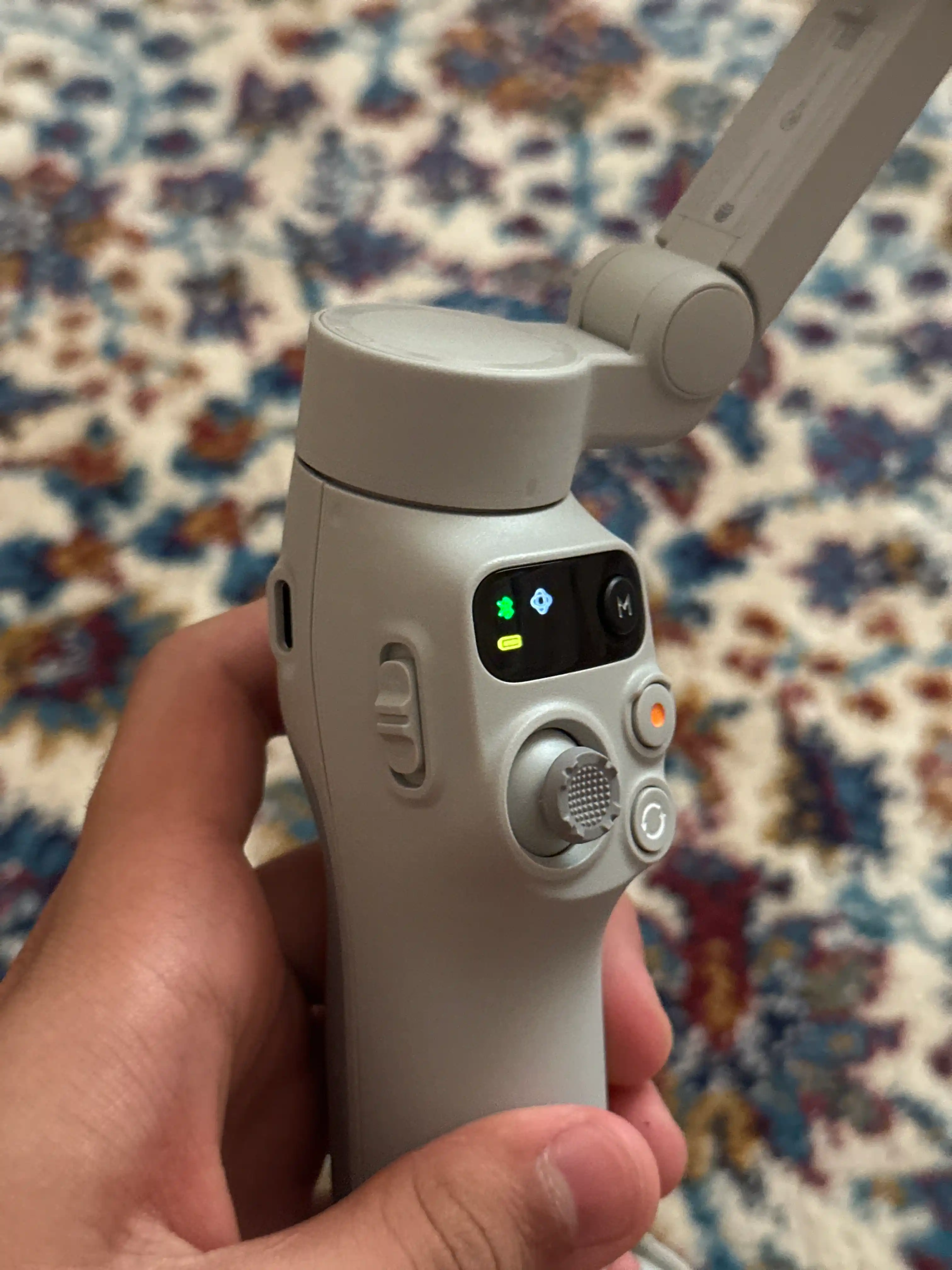DJI Osmo Mobile 7 ActiveTrack 7.0 va Osmo Mobile 8 smartfon stabilizatori
