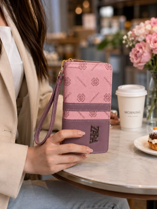 Ayollar hamyoni va portmone — zamonaviy qora clutch, kundalik aksessuar