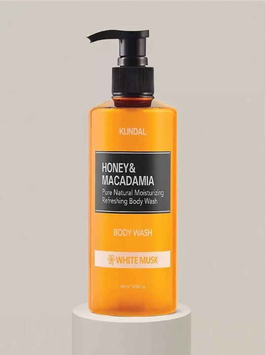 Кundal Honey & Macadamia Pure Body Wash Blackberry Bay - 