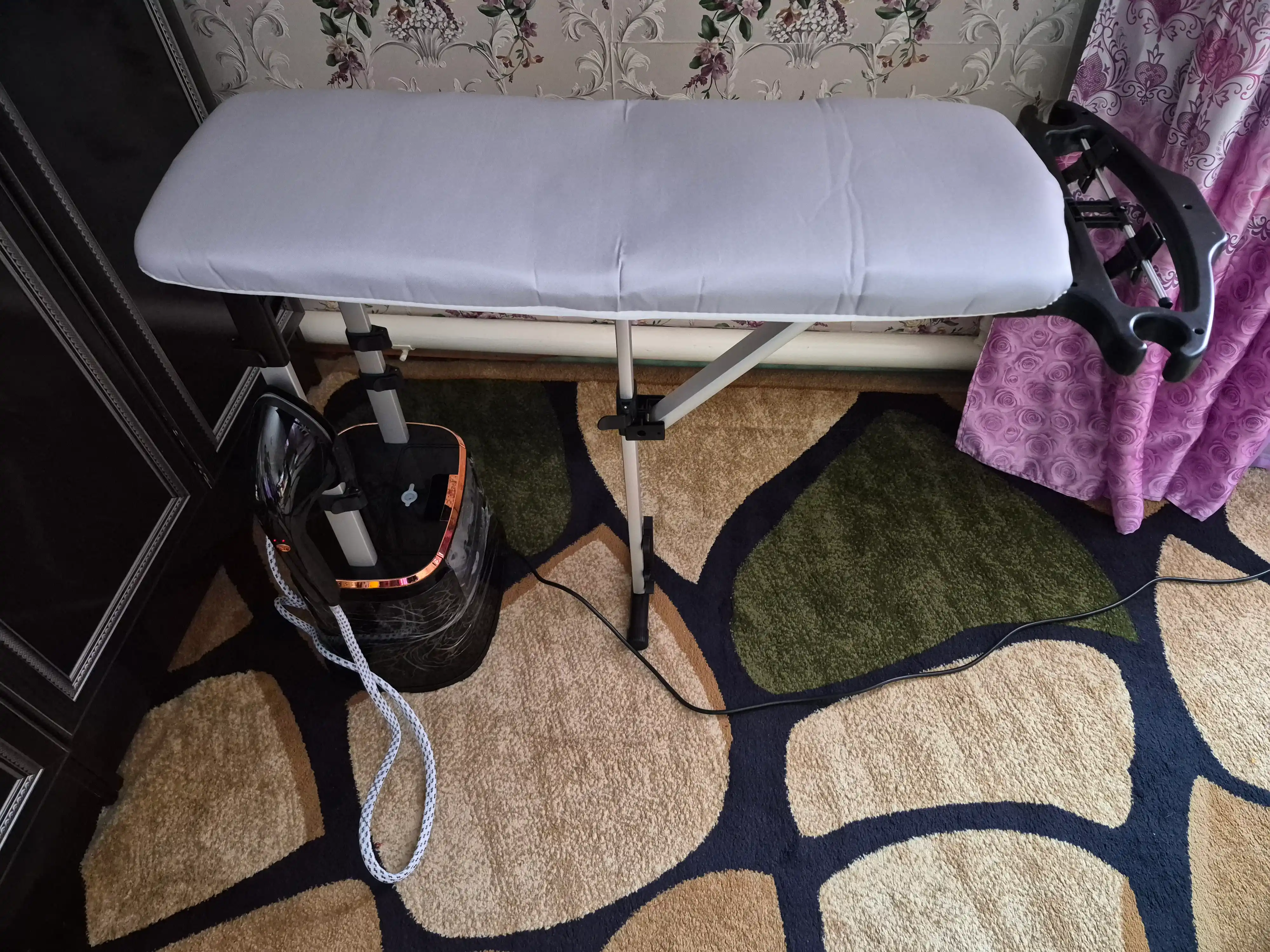 Kiyimlar uchun ko‘p funksiyali vertikal bug‘latgich M3, M4, M6, bug‘ dazmoli, 2100 Vt