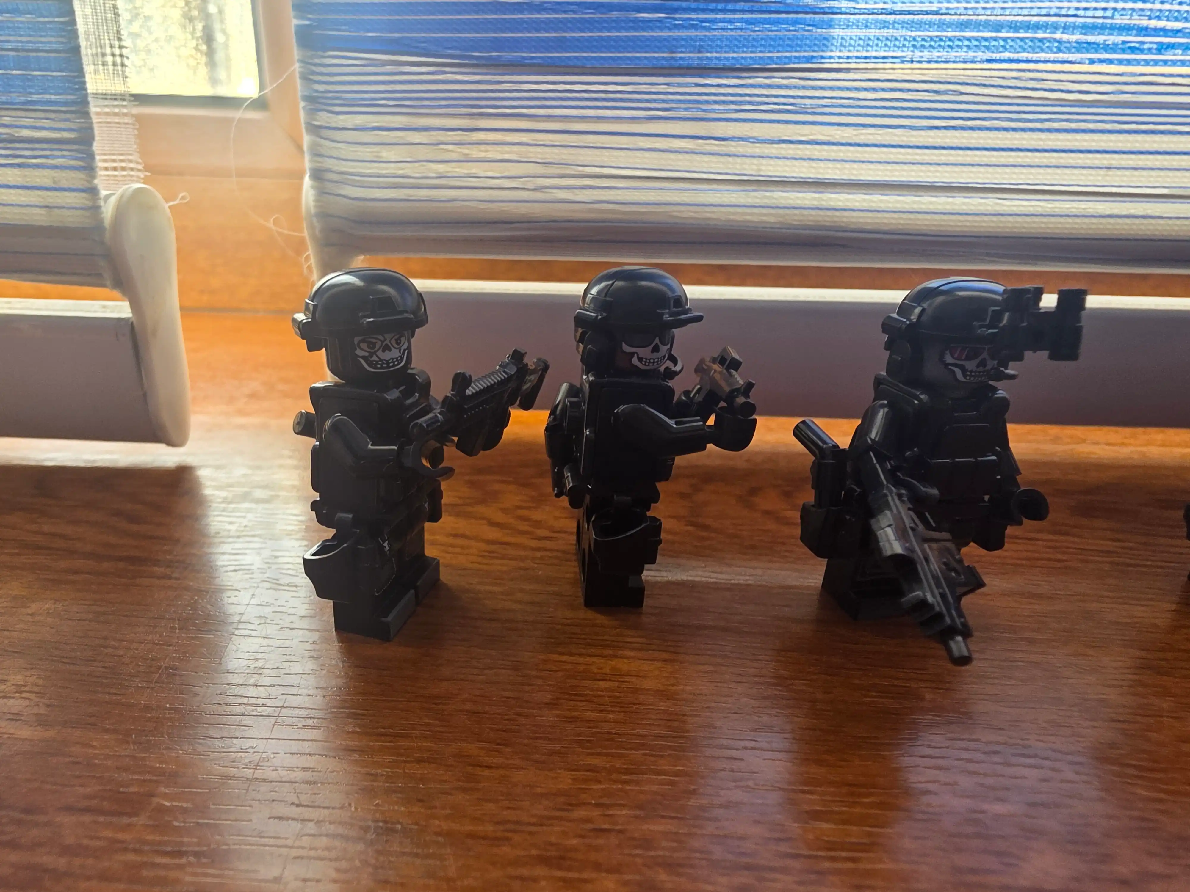 Askar haykalchalar, Anime Naruto, Star Wars, LEGO bilan mos keladi