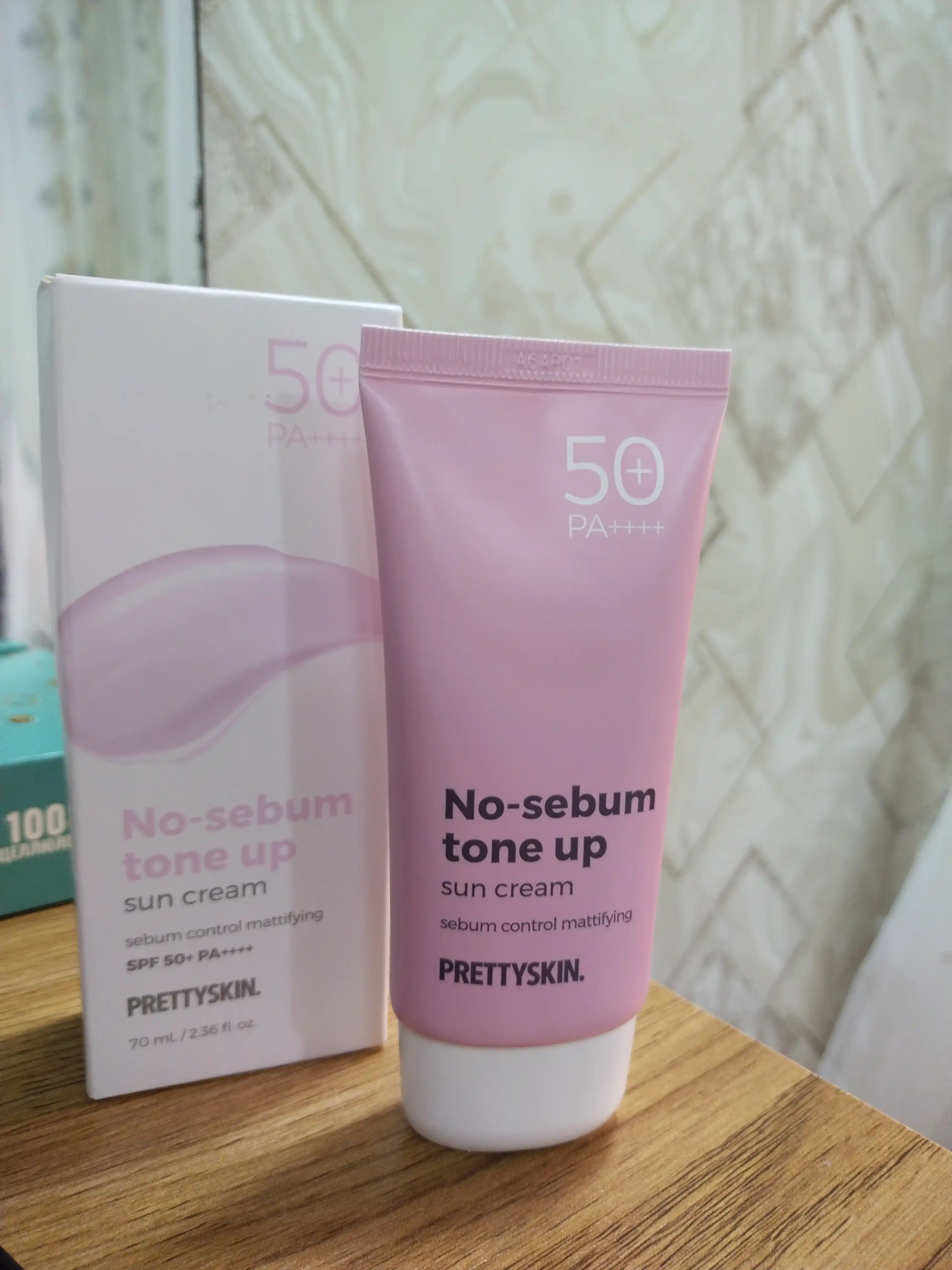 Pretty Skin Yuz uchun namlovchi, quyoshdan himoyalovchi krem SPF50+ PA++++ 4 xil, 70 ml