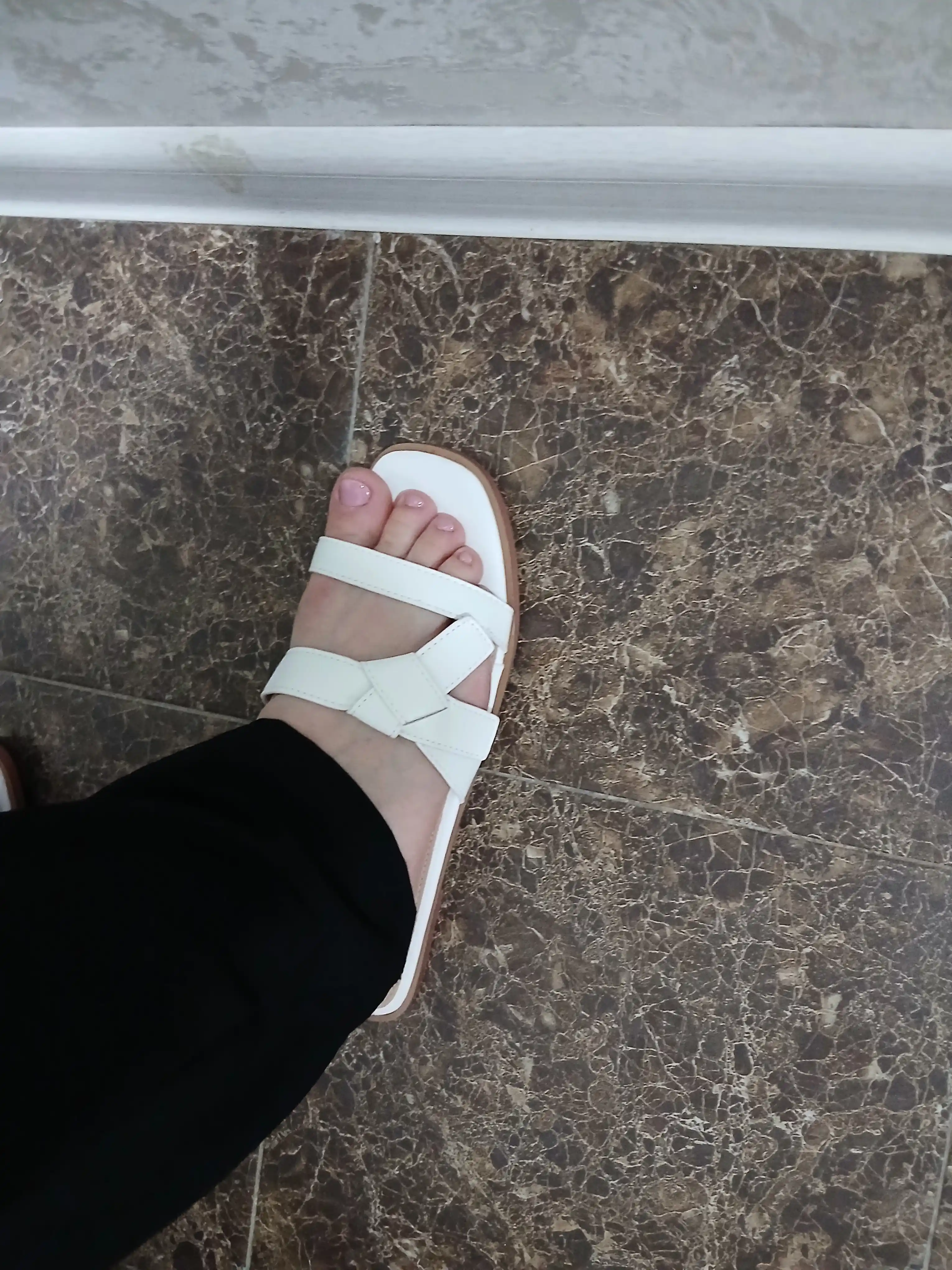 ZARA, ayollar tapochkasi, ayollar poyabzali, zamonaviy tapochka