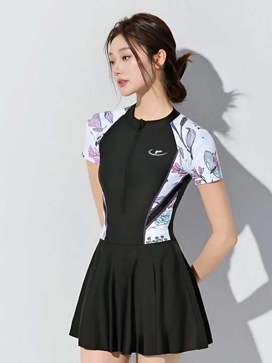 Ayollar uchun ikki qismli ko'ylak va sho'rtikli cho'milish kiyimi,  L-44,46, XL-46,48