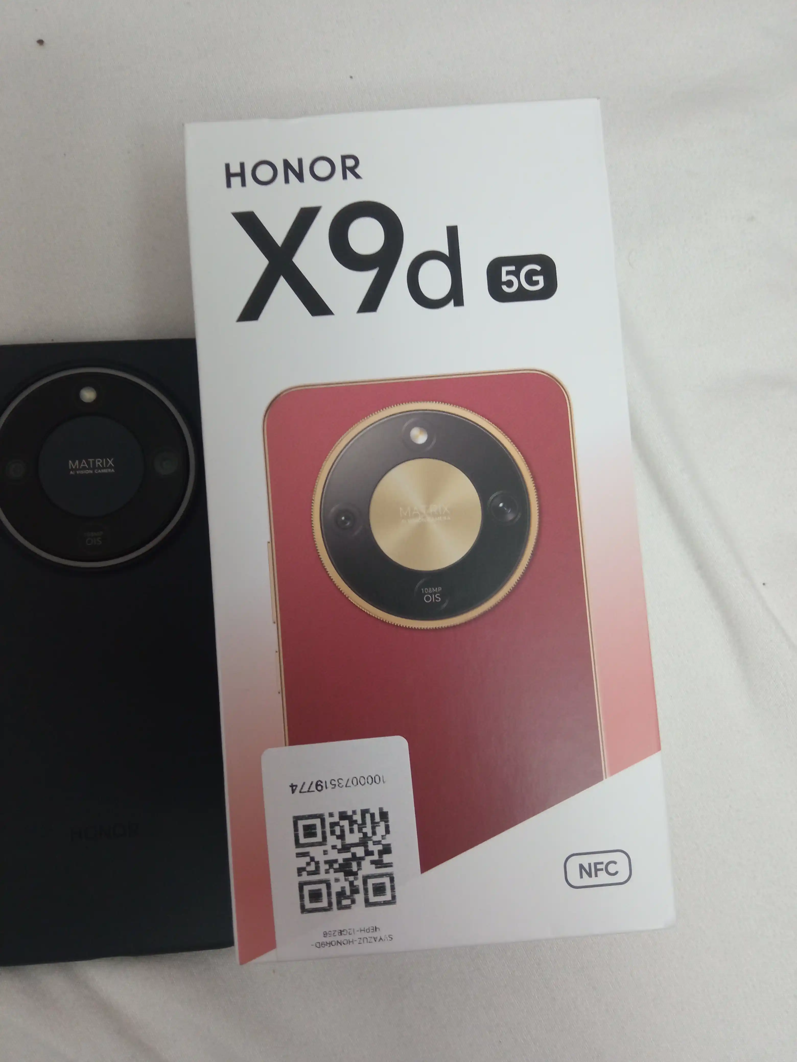 Смартфон HONOR X9d 5G 6.79" AMOLED, Snapdragon 6 Gen 4, 108 Мп, 8300 мА·ч