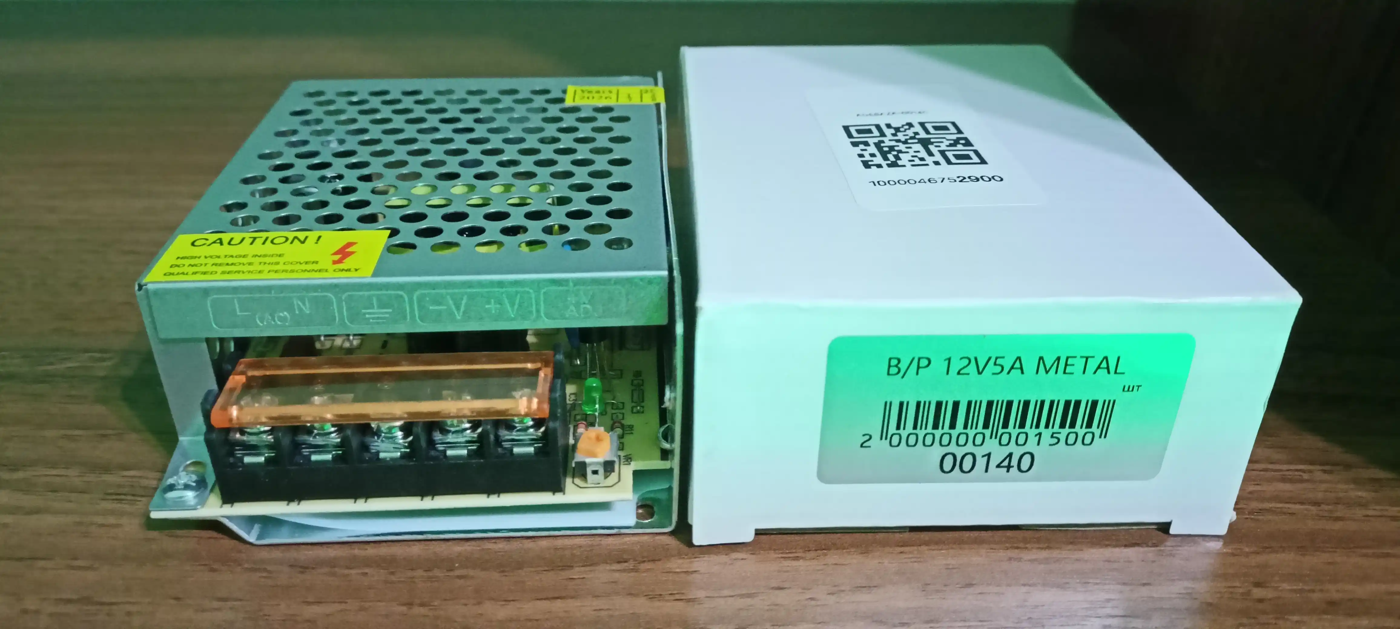 12 V, 5 A, 60 W, universal quvvat bloki LED lentalar, kameralar va elektronikalar uchun