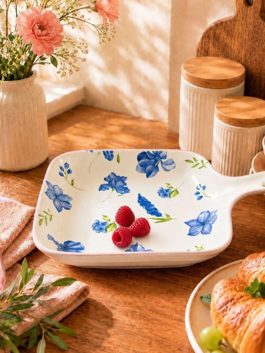 Керамическая салатная миска с узором и ручкой