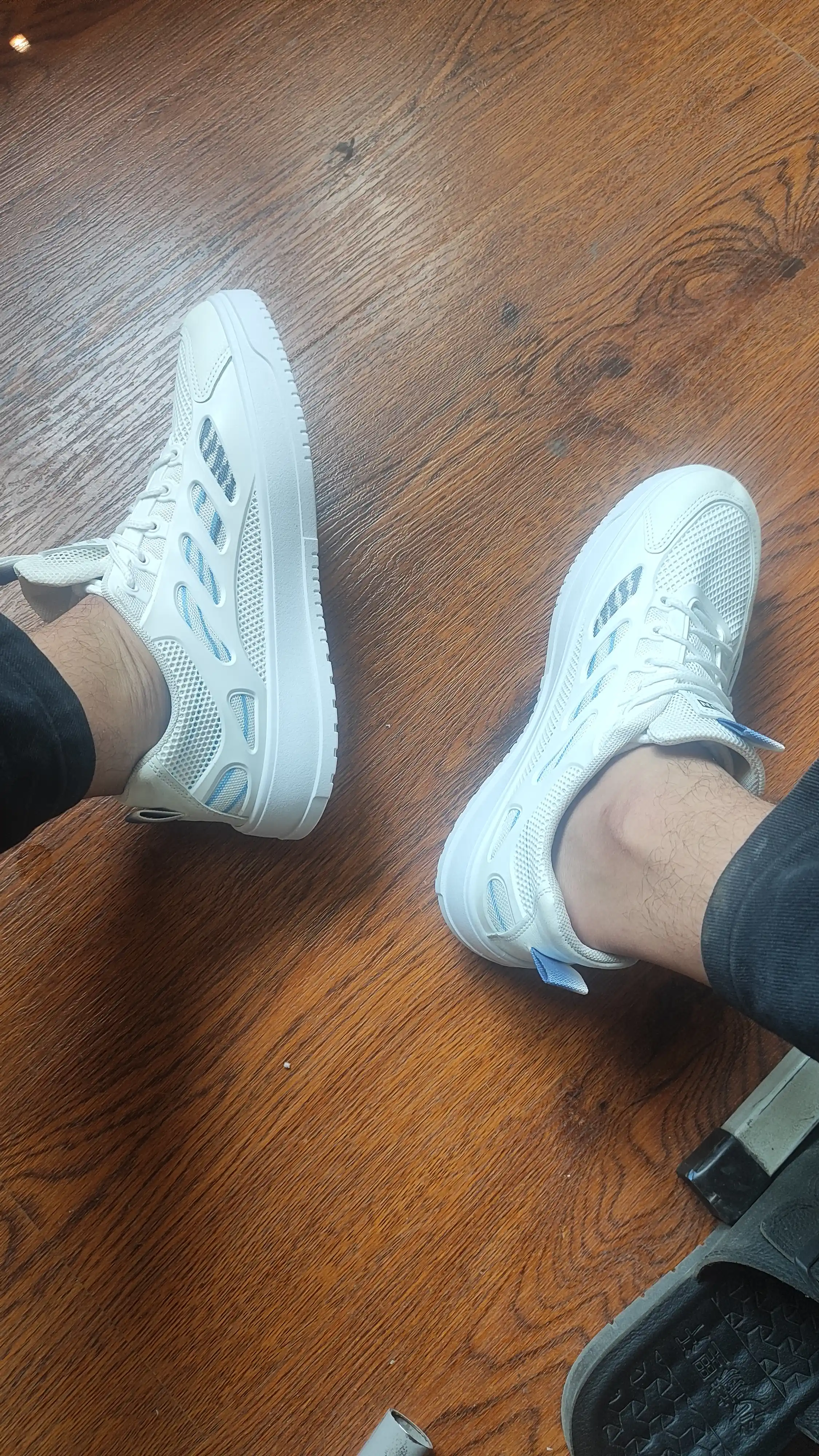 Erkaklar uchun kuzgi Fashion krossovkalari, yengil, nafas oluvchi, qulay sport va kundalik poyabzal