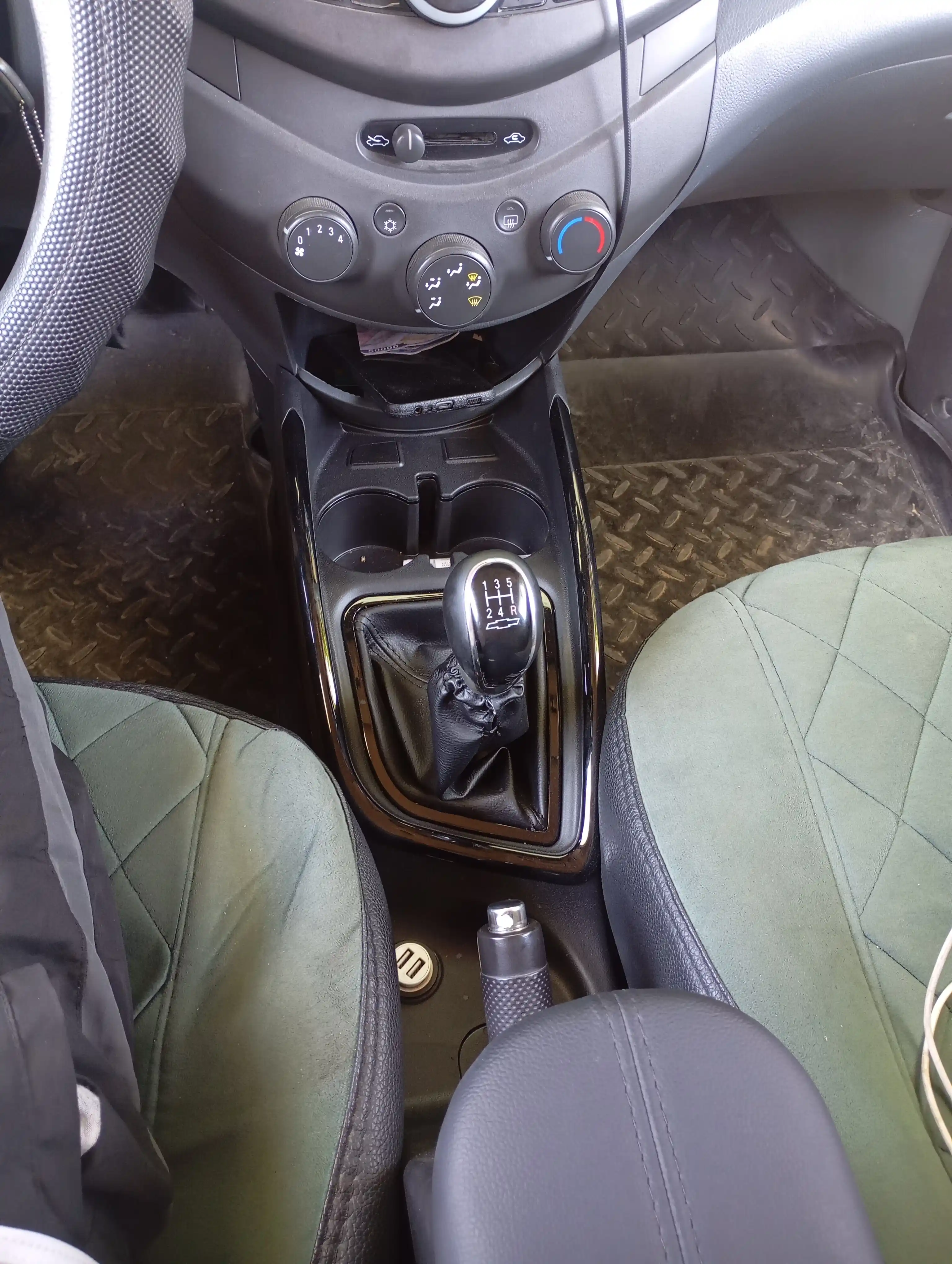 Бар Spark Avtomat Mexanika — дизайн ONIX