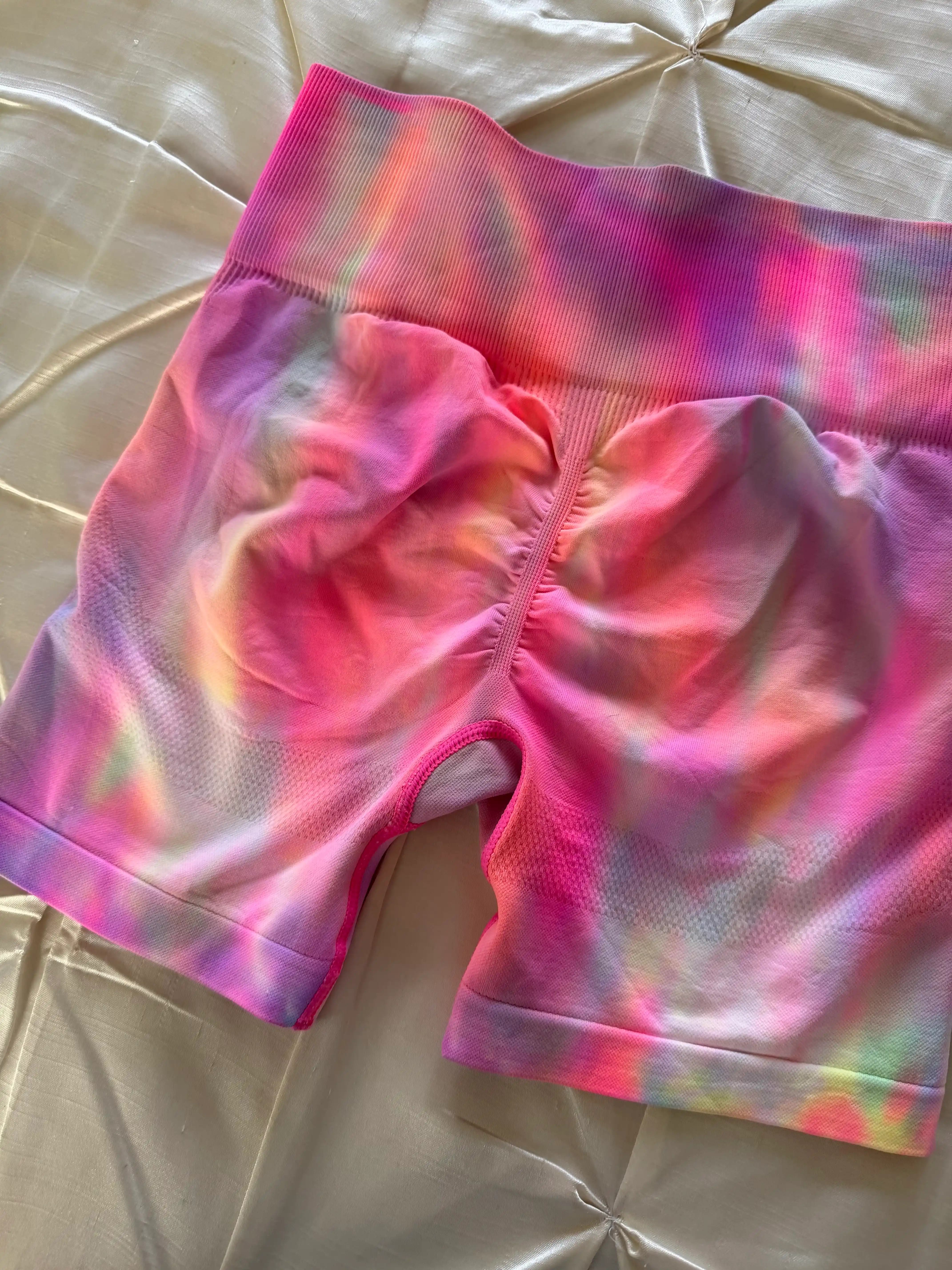 Шорты спортивные, велосипедки, Push-up, Tie-dye, с высокой посадкой, утягивающие
