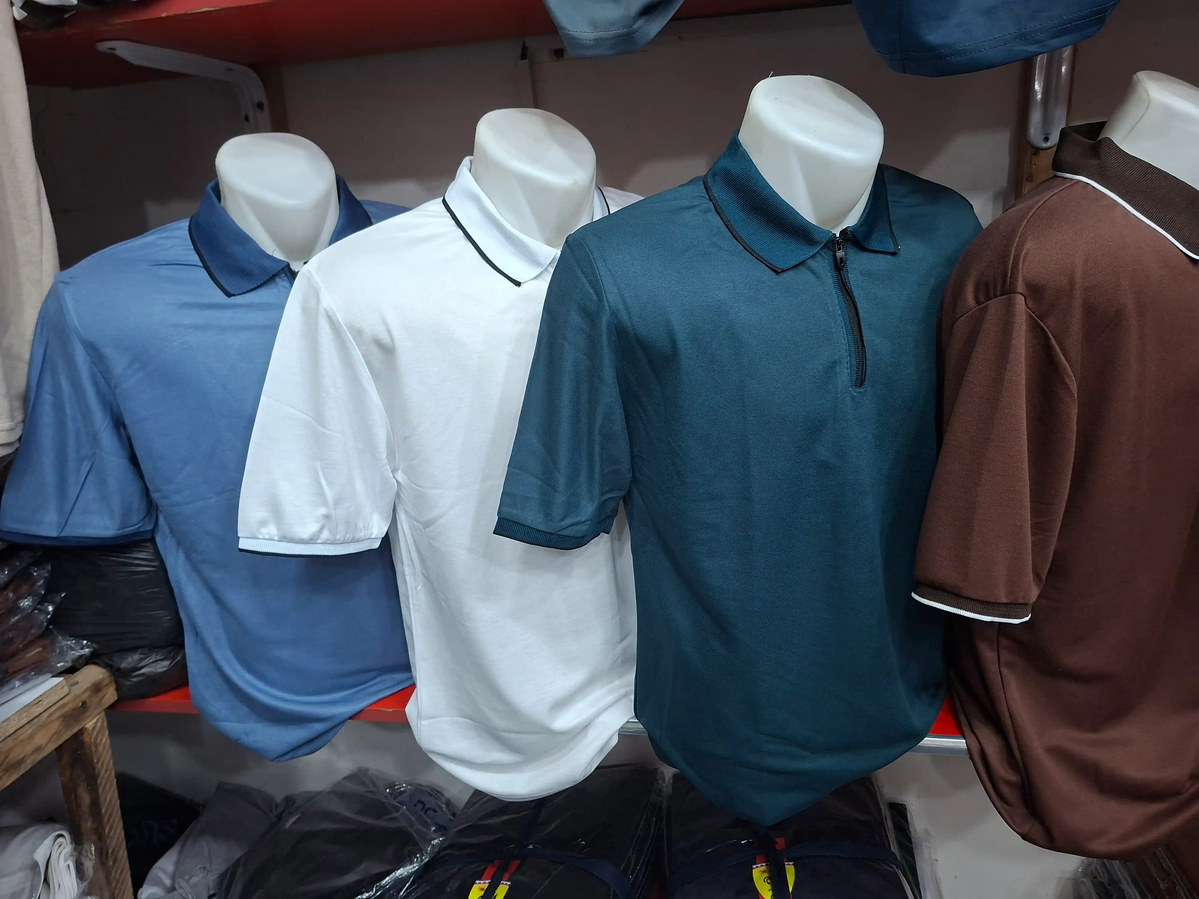 Erkaklar polo futbolkasi, paxta tolali, yozgi, nafas oluvchi, asosiy, yoqali