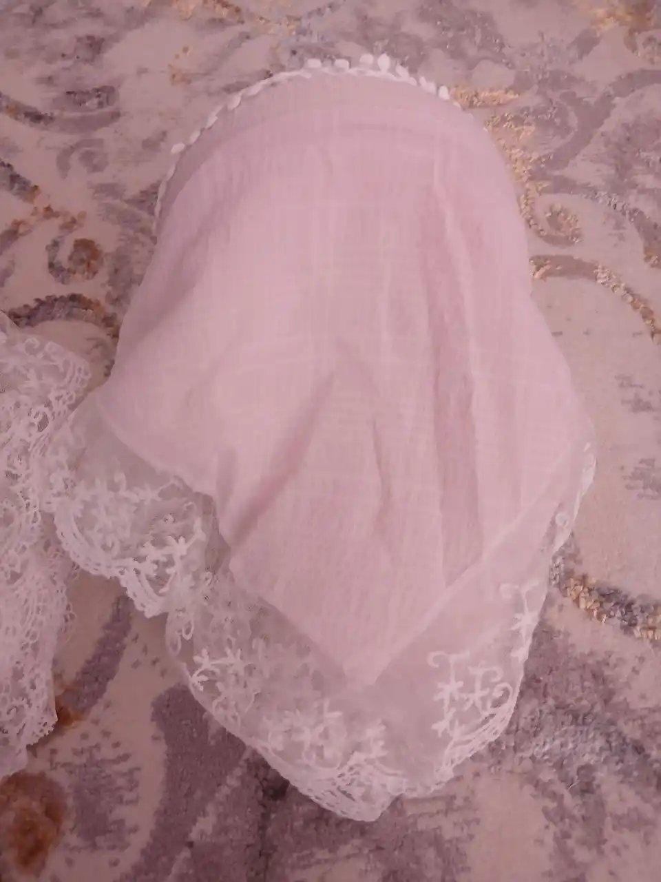 Ayollar uchun oq dantelli bandana, vintage uslubdagi bosh ro‘mol