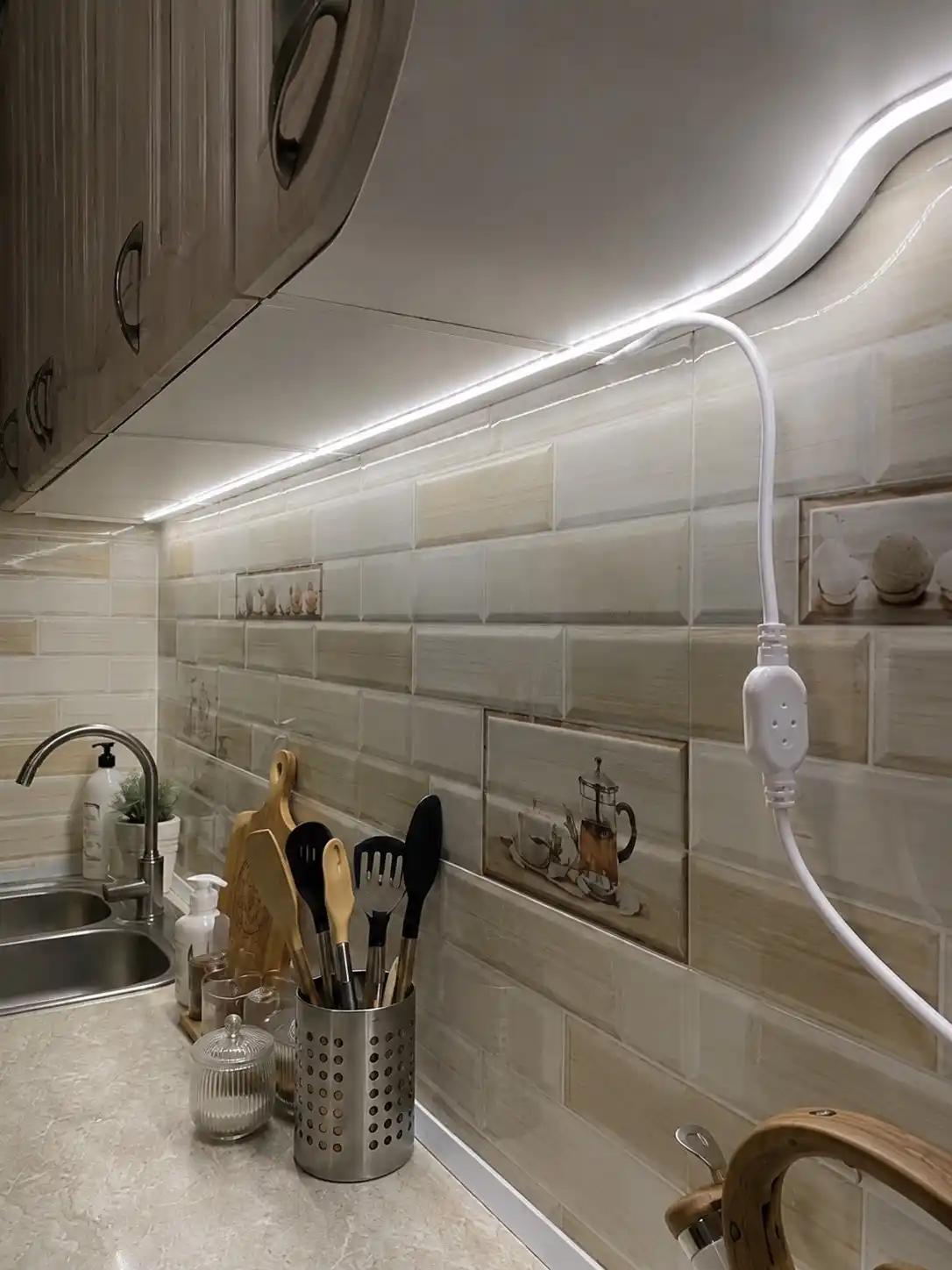COB LED lenta 220V 8mm 288D vilkali 3 rang 10sm kesish uy dekor yoritish