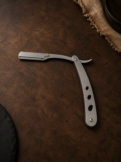 Metall kulrang