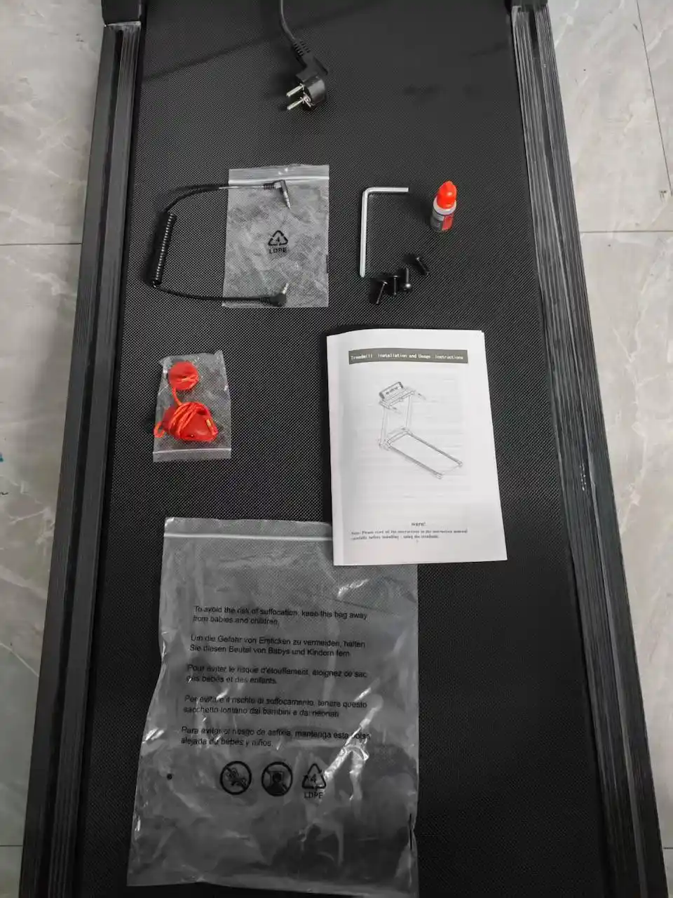 Yugurish yo‘lakchasi uy uchun, elektr buklanadigan 2.0 HP, yugurish va yurish uchun