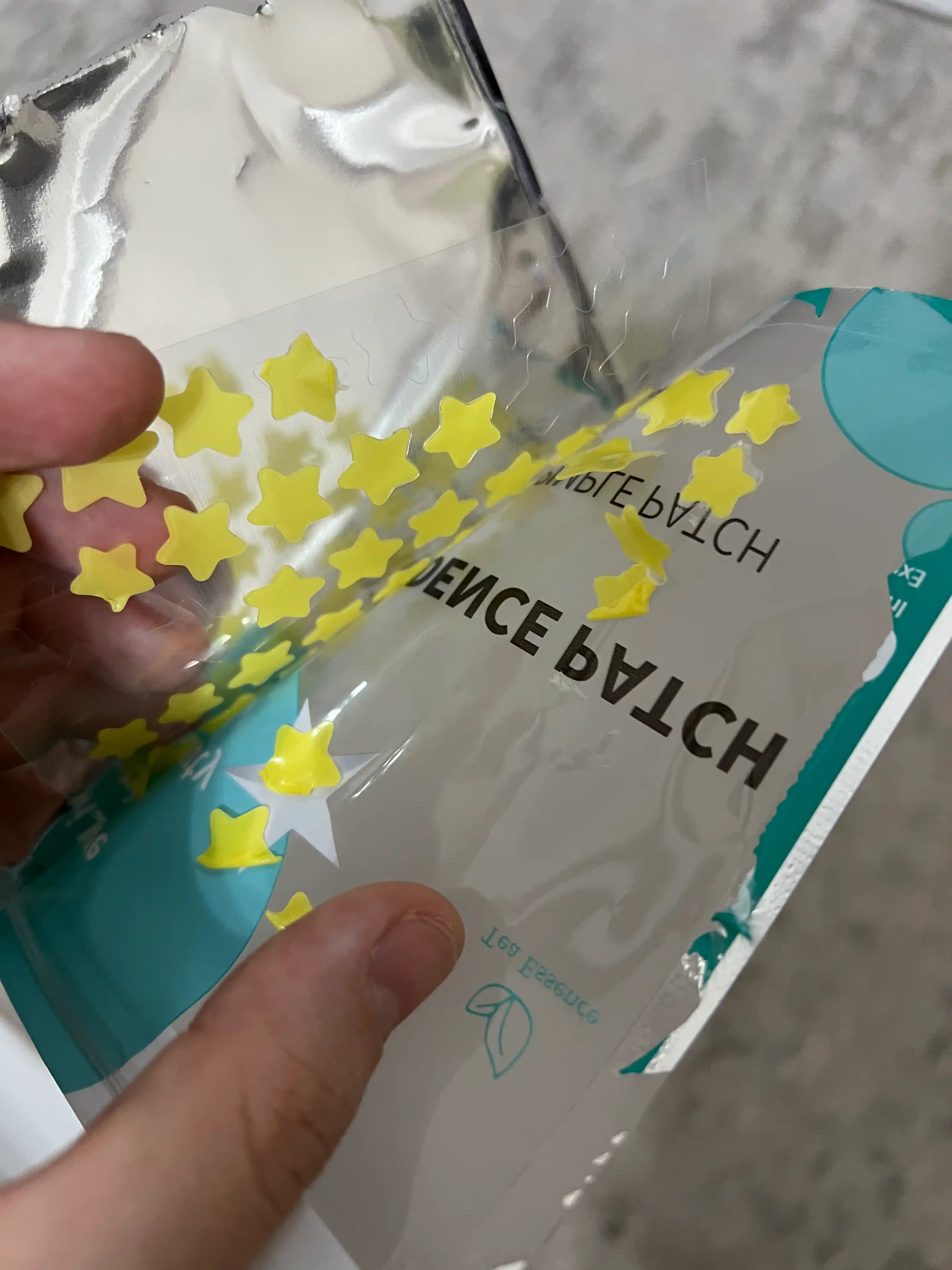 Yuzdagi husunbuzar va aknega qarshi patchilar, gidrokolloidlar 40 dona