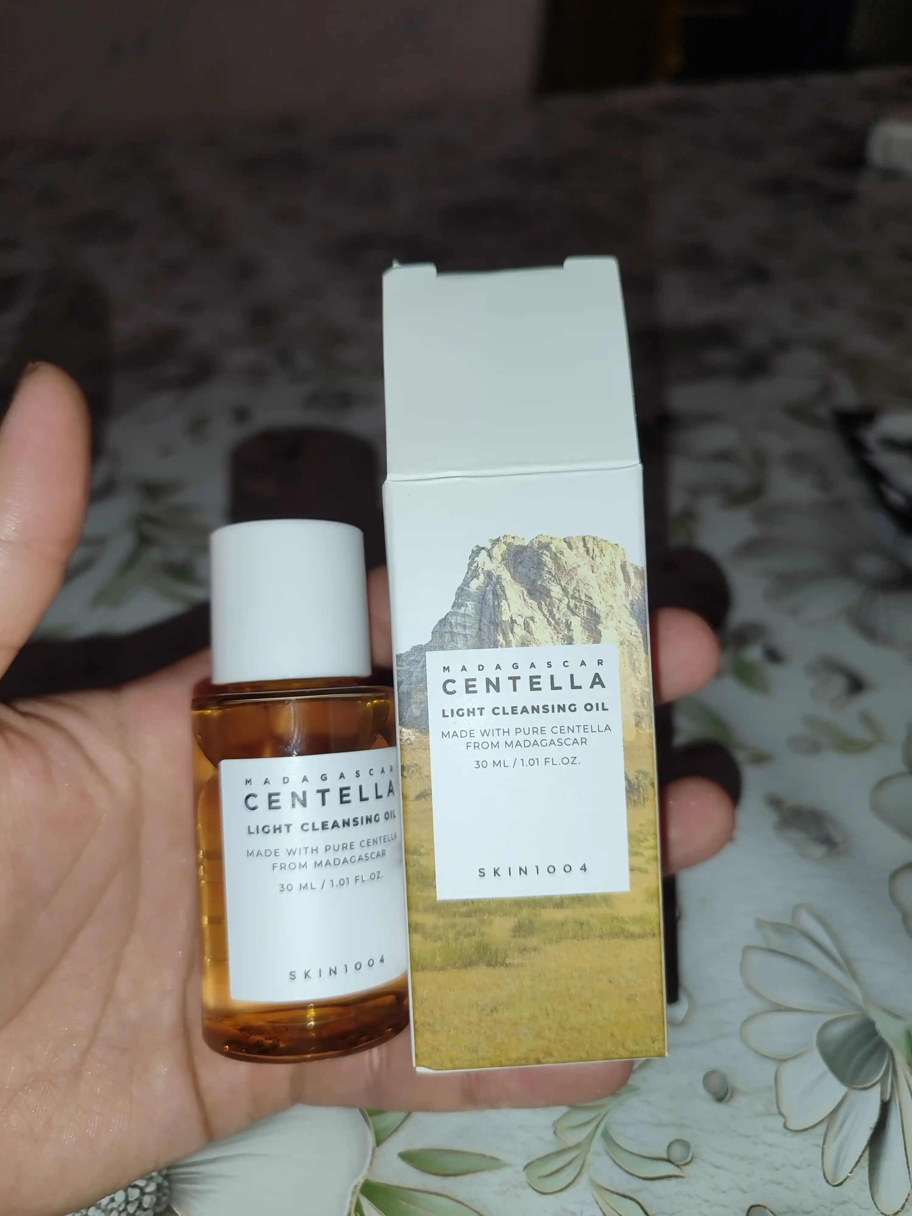 SKIN1004 Madagascar Centella Light Cleansing Oil gidrofil yog'i