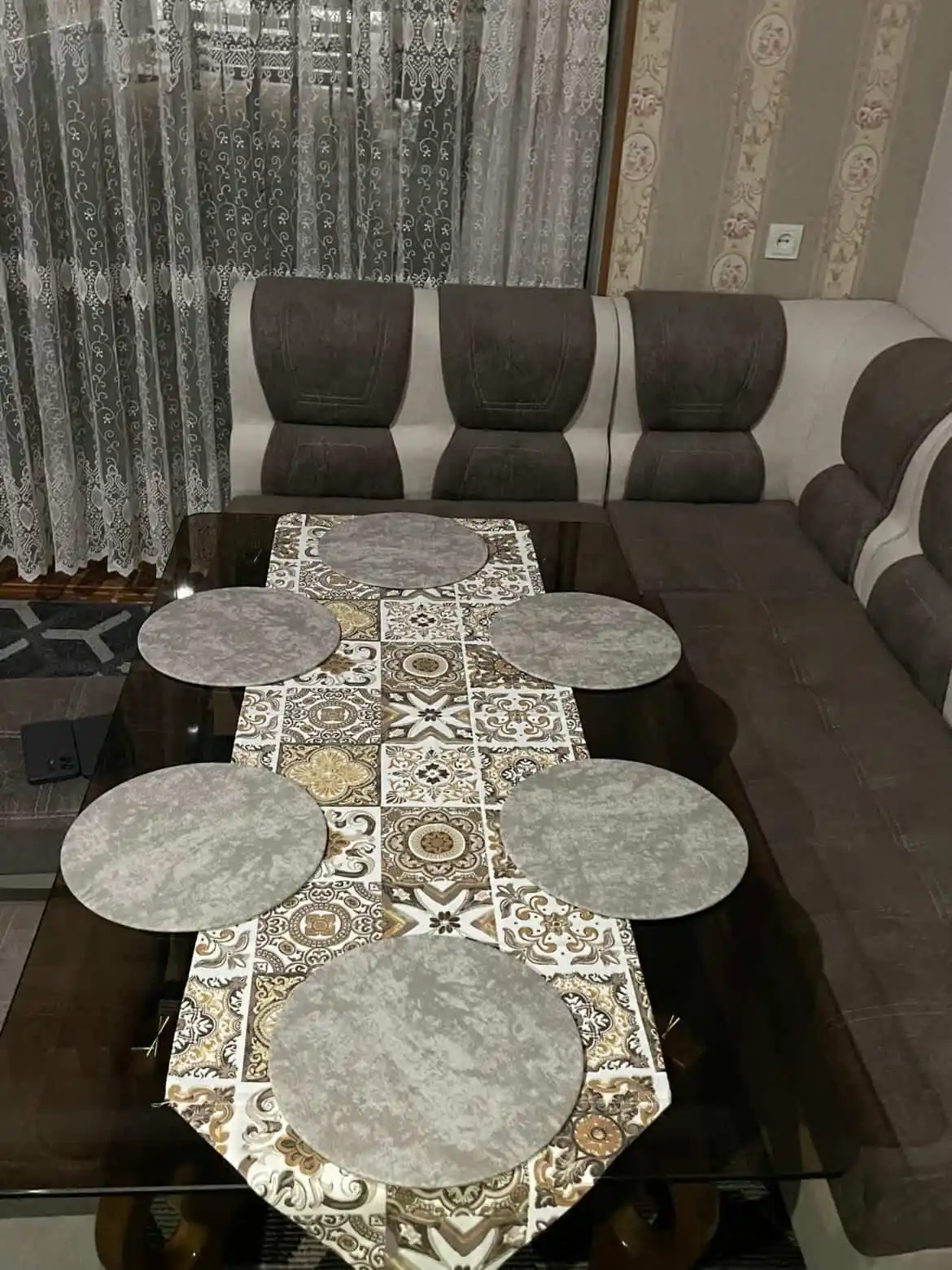 Ranner Stol va 4-8 ta likopcha tagliklari uchun 45x180 sm o‘lchamdagi tagliklar