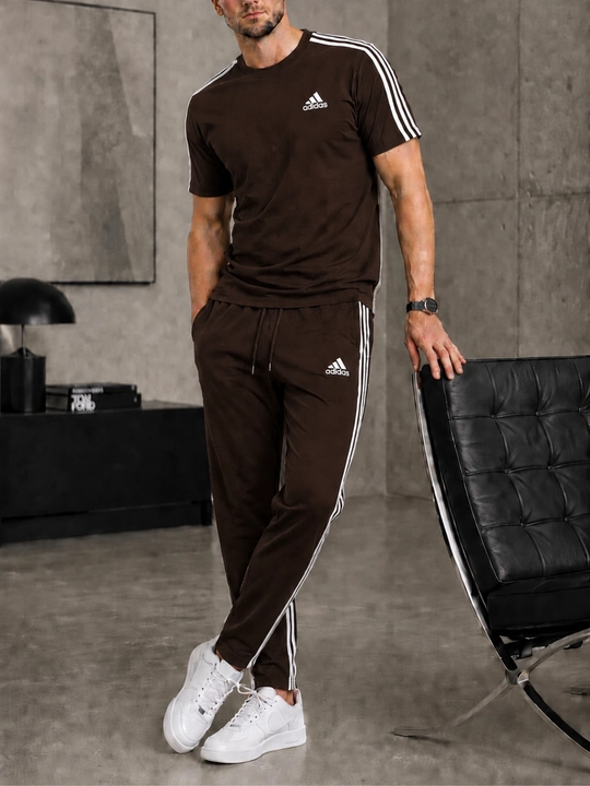 Erkaklar kiyimlari to‘plami: futbolka va shim, yengil kundalik to‘plam, dvoyka