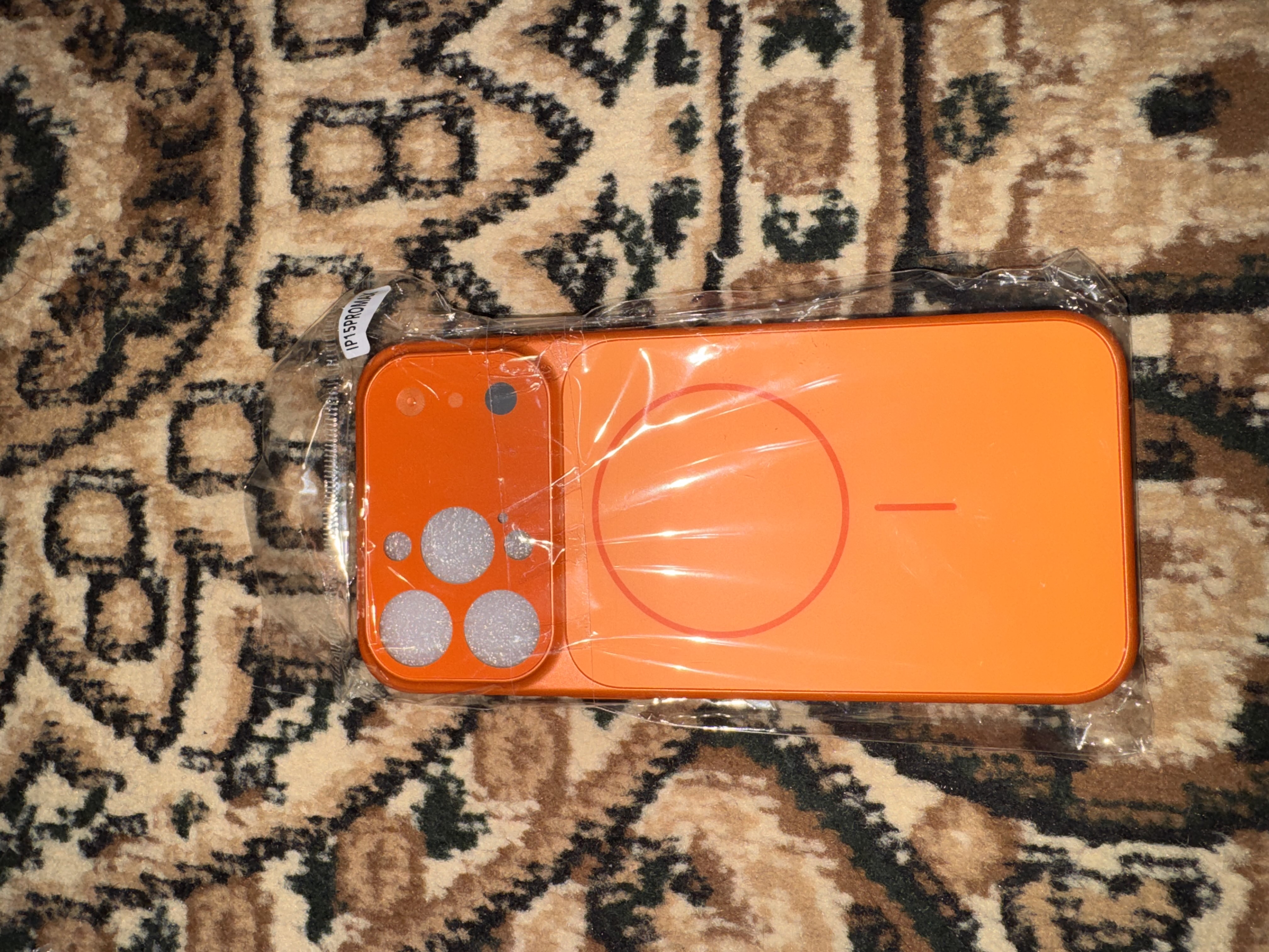 Чехлы для iPhone  15p 16p 17p 15pm 16pm 17pm