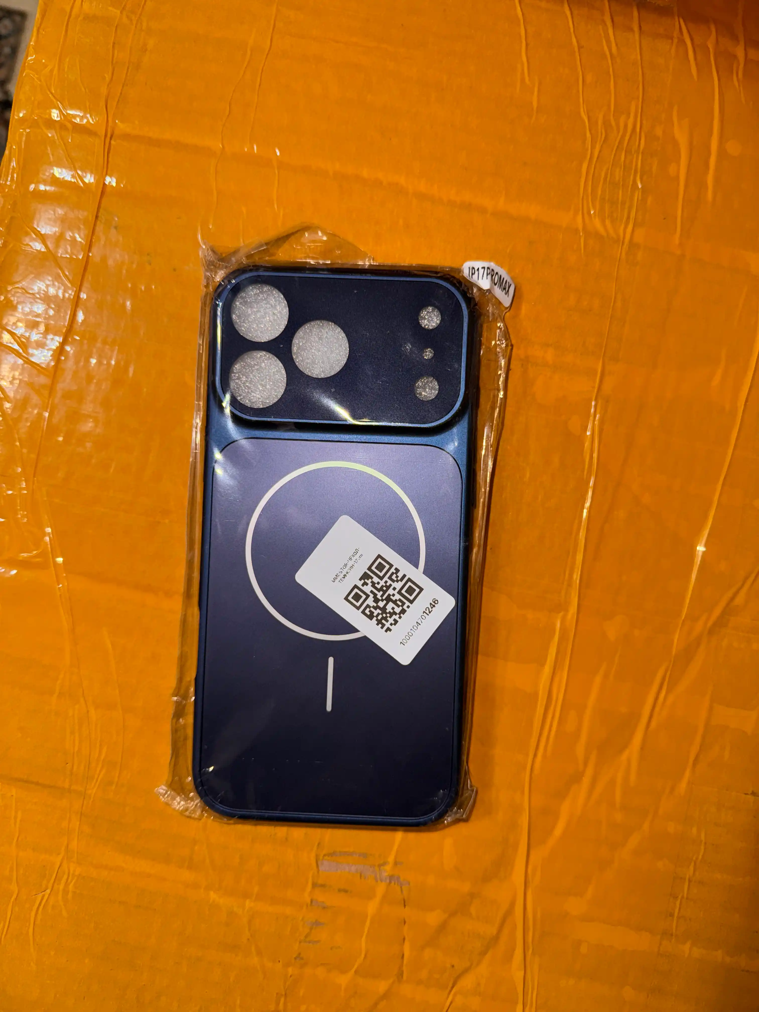 Чехлы для iPhone  15p 16p 17p 15pm 16pm 17pm