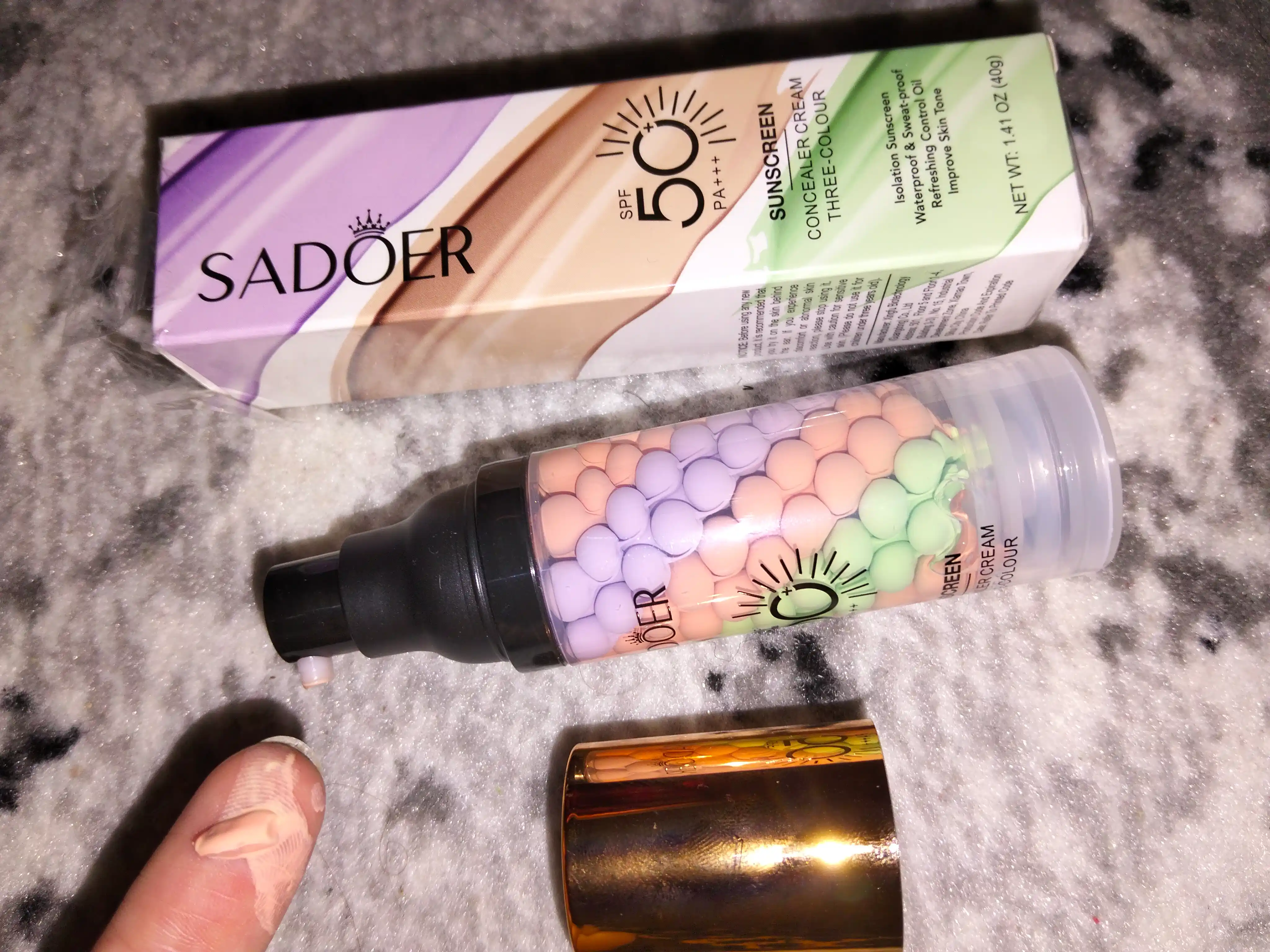 SADOER 4 in 1 avokadoli namlantiruvchi makiyaj bazasi, 3 rangli, 40 g