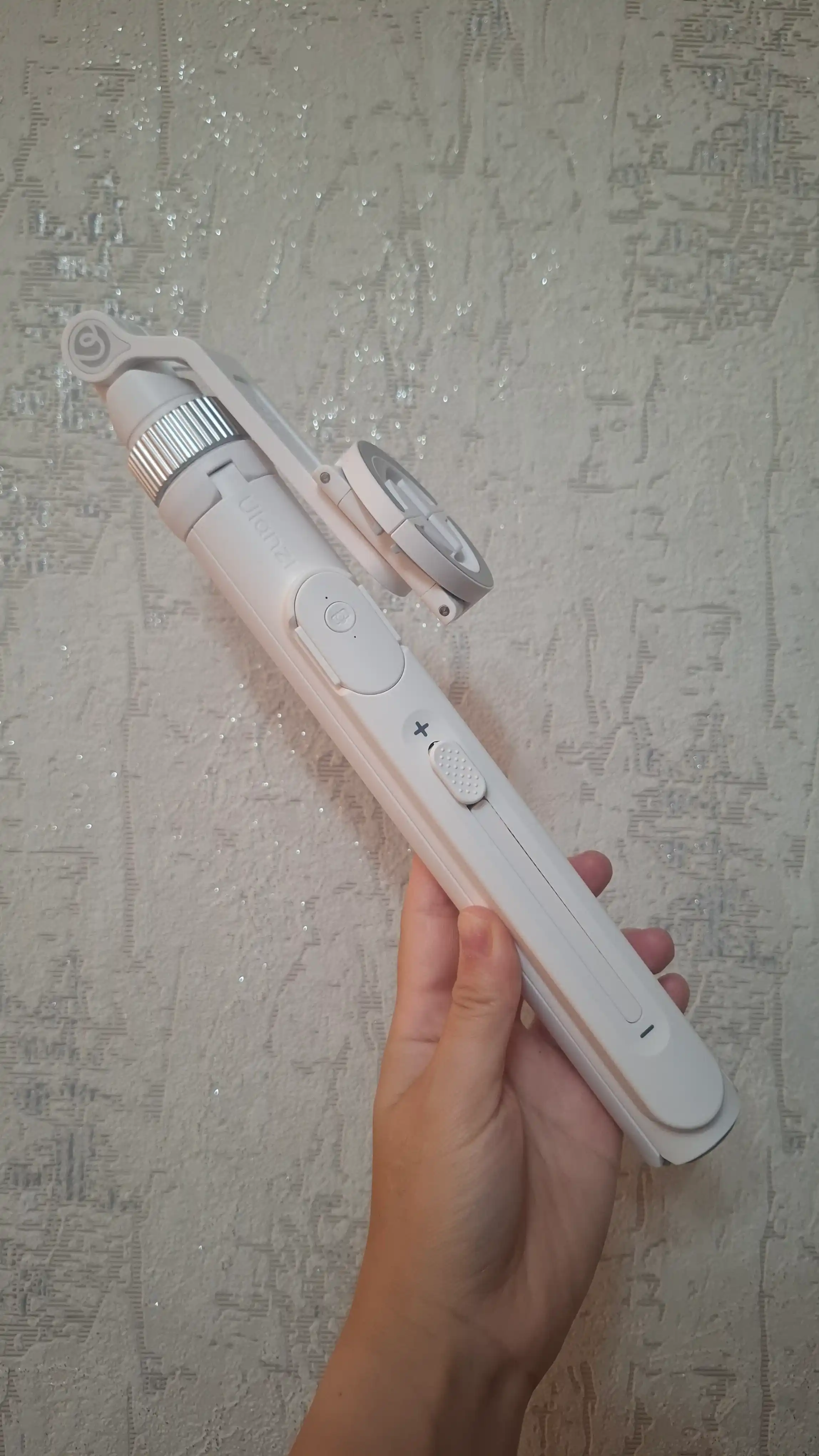 Ulanzi TT88 MagSafe — профессиональная 4-в-1 селфи-палка, с пультом и креплением Cold Shoe