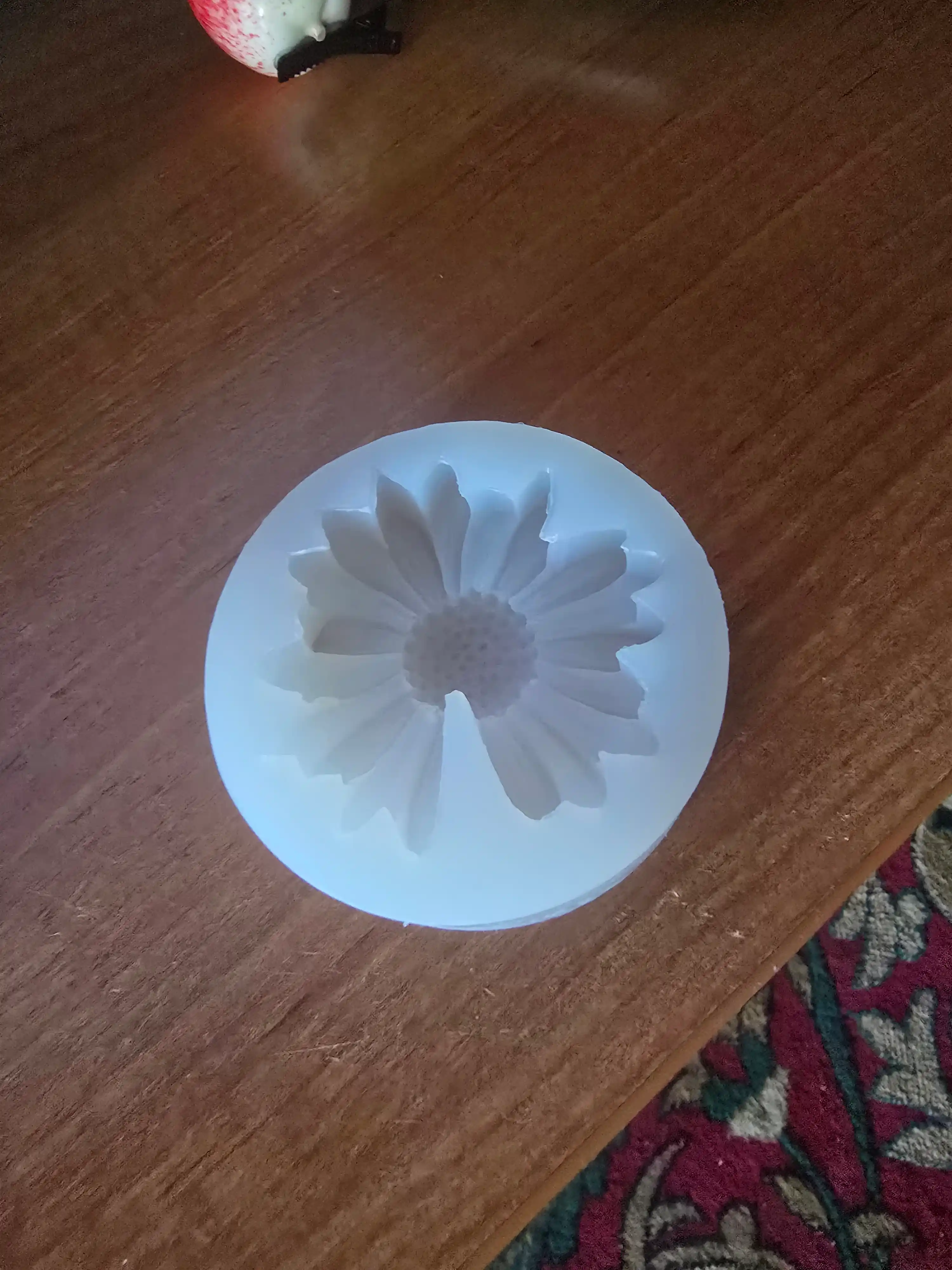 Silikon qoliplar, gullar, sham qoliplari, smolalar, gips, sovun, shokolad, gul