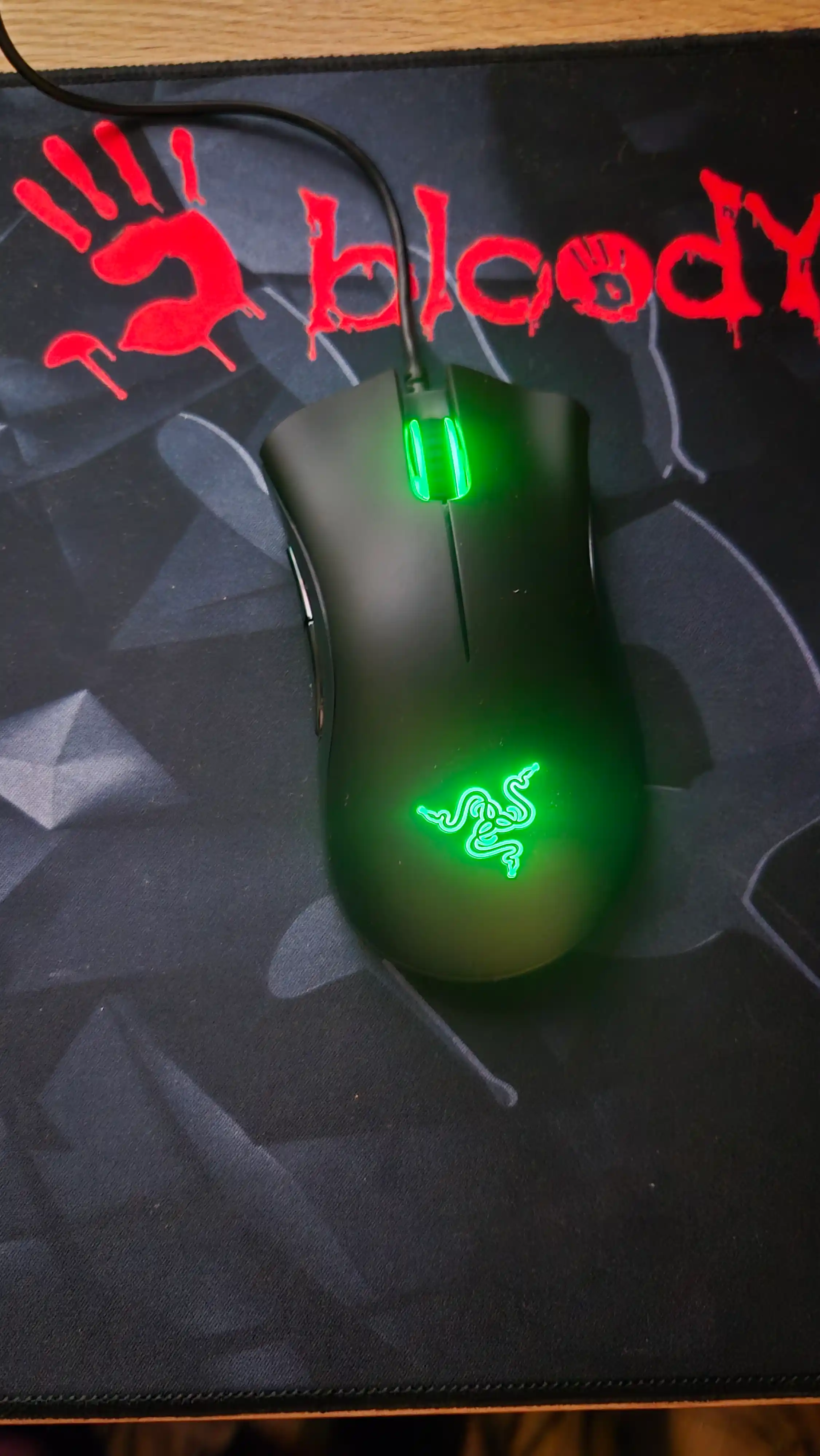 Razer DeathAdder Essential simli oyin sichqonchasi, 5 ta tugma, 6400 DPI
