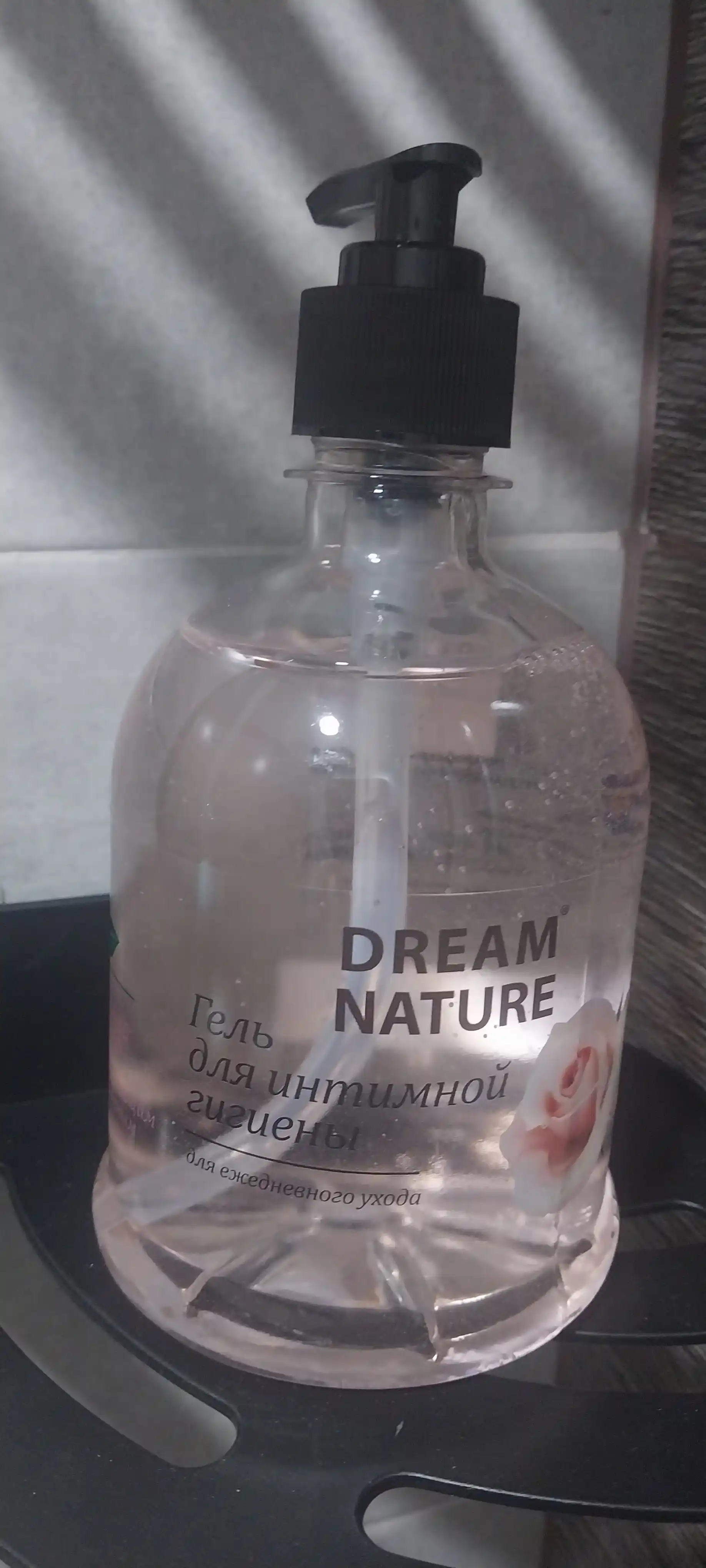 Dream Nature Intim gigiena geli pH 4,4 sut kislotasi va namlovchi vitamin kompleksi, 500ml