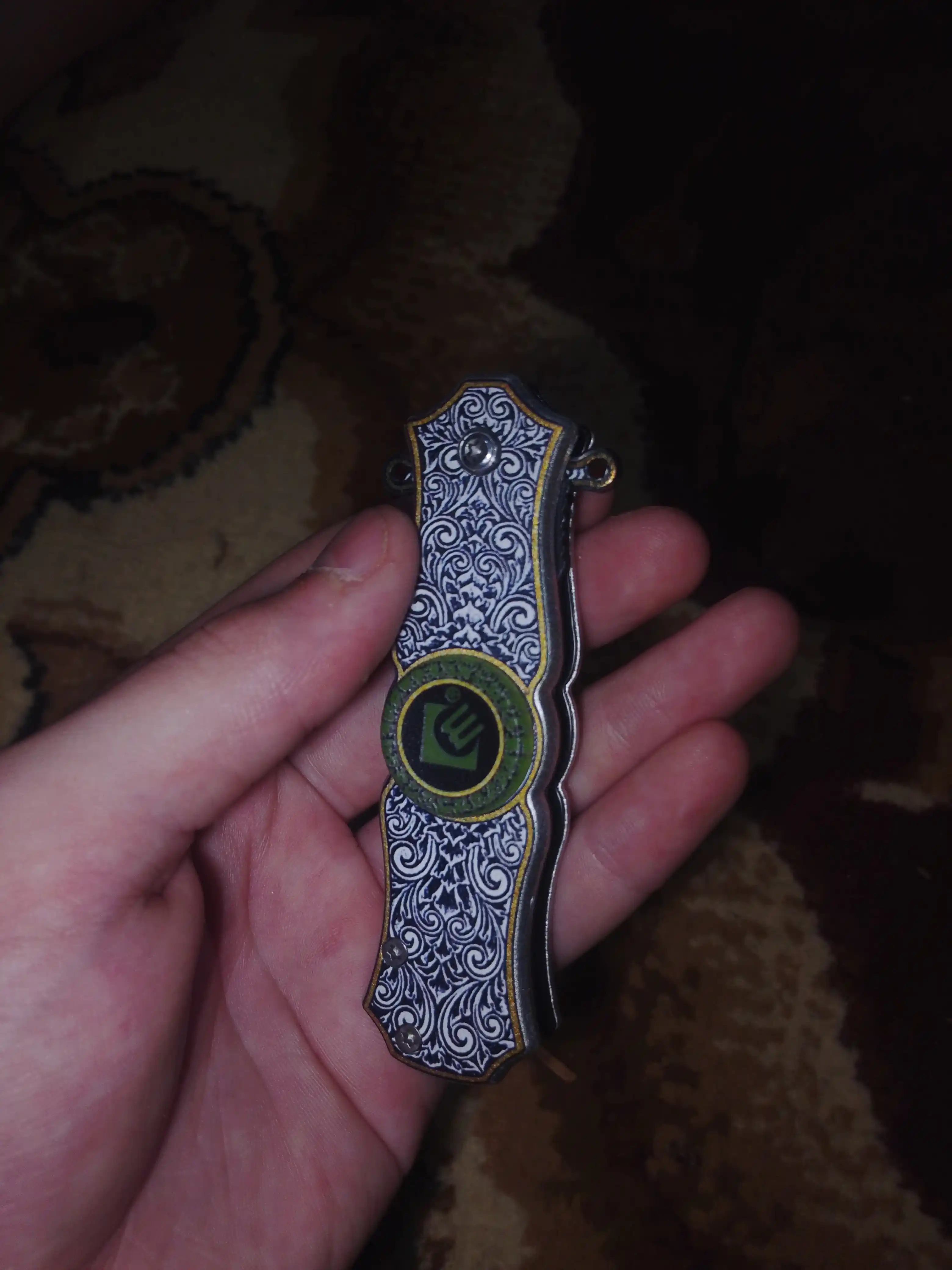 Buklanadigan universal pichoq, zanglamaydigan po'lat, ixcham, pichoq-spinner sayyohlik