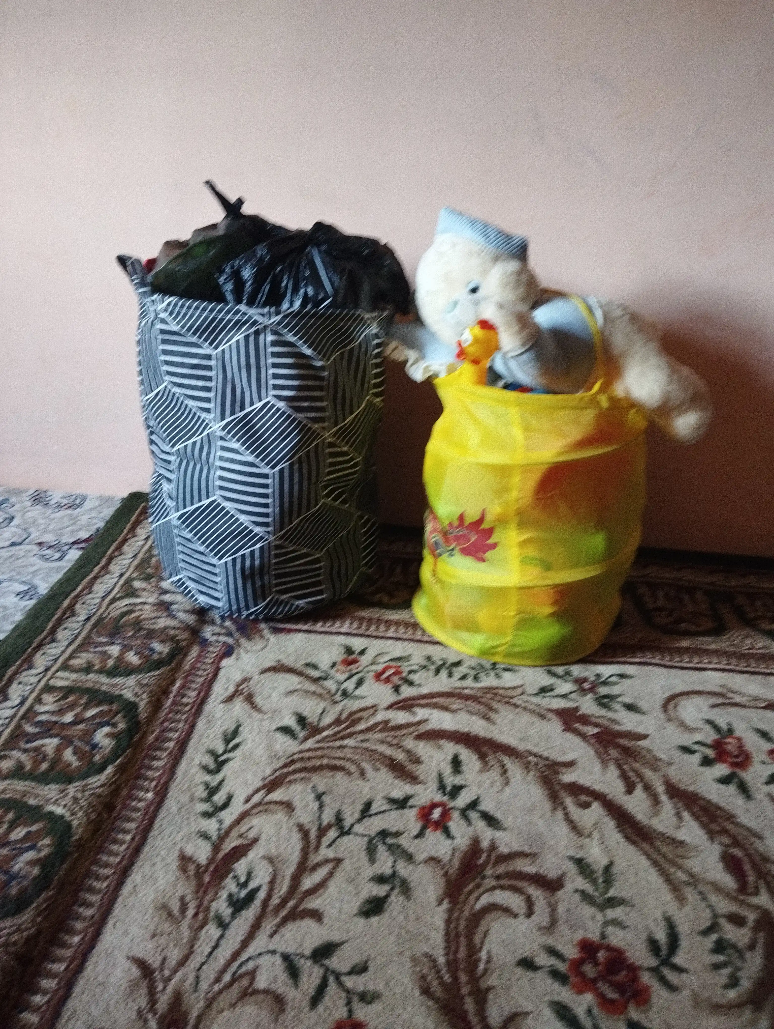Корзина для белья и игрушек