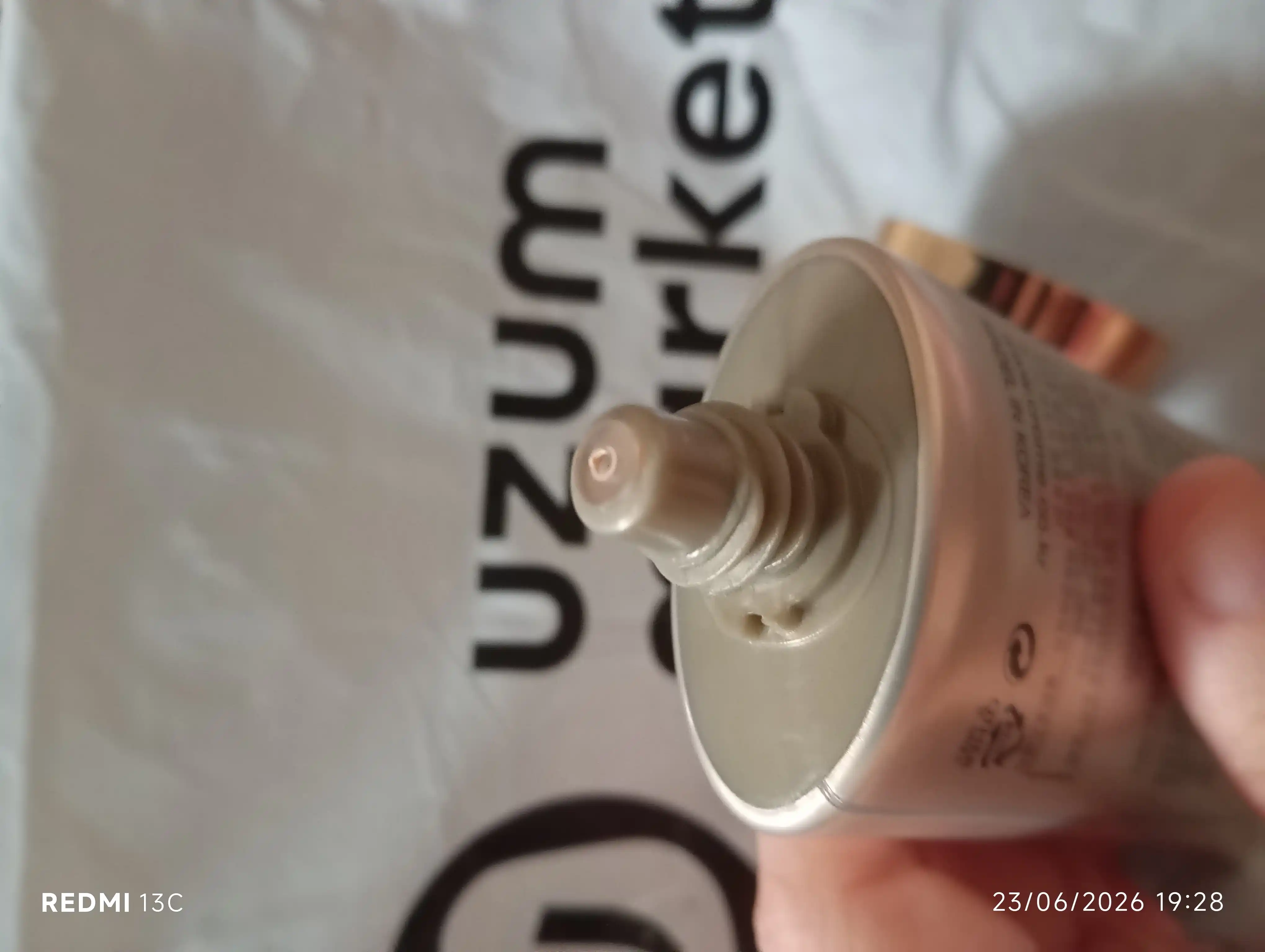 CROME SNAIL SPF50 BB-kremi, makiyaj uchun ko‘p funksiyali oqartiruvchi asos, 50 ml