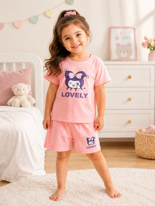 Костюм детский для девочек футболка и шорты с принтом «LOVELY» 5-8 лет