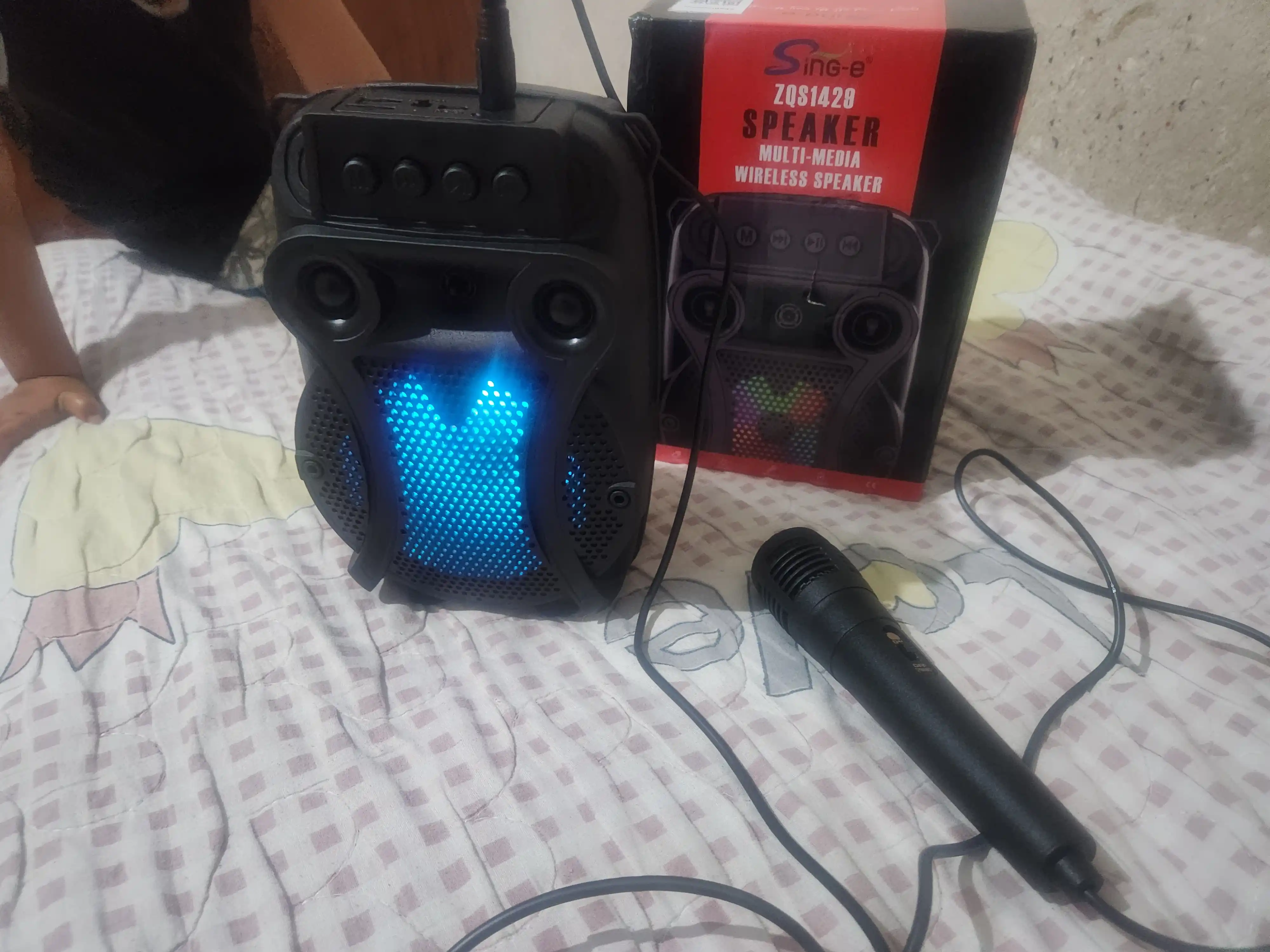 Колонка, Караоке колонка с микрофоном, Беспроводная караоке колонка