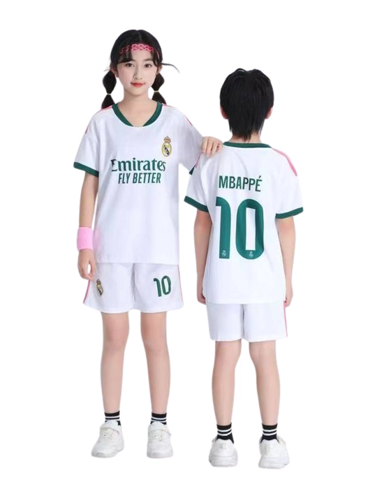 Bolalar futbol formasi 2026/2027 Real Madrid, Barselona, Manchester Siti, Argentina, Braziliya - 