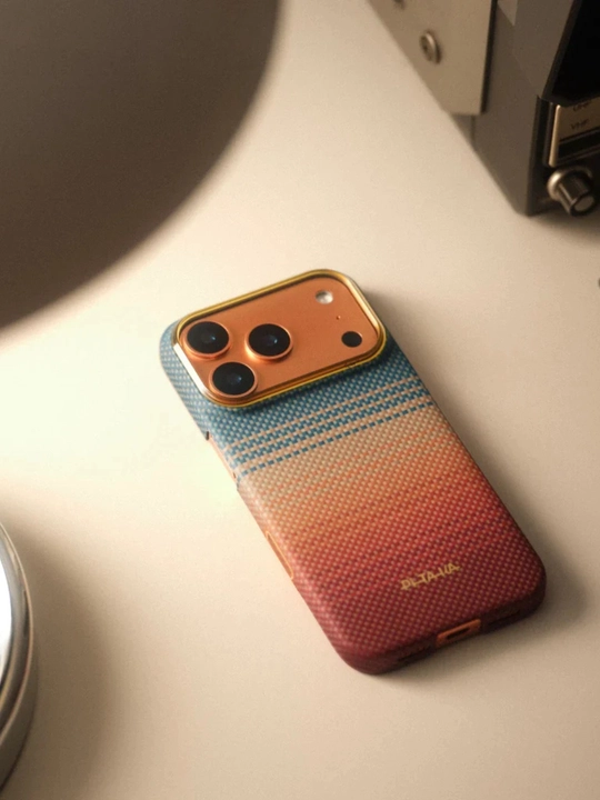 Chexol Pitaka Iphone 17 Pro, Pro Max, Magsafe bilan, ultra yupqa, o'ta mustahkam kevlardan