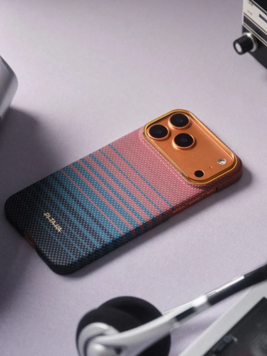 Chexol Pitaka Iphone 17 Pro, Pro Max, Magsafe bilan, ultra yupqa, o'ta mustahkam kevlardan