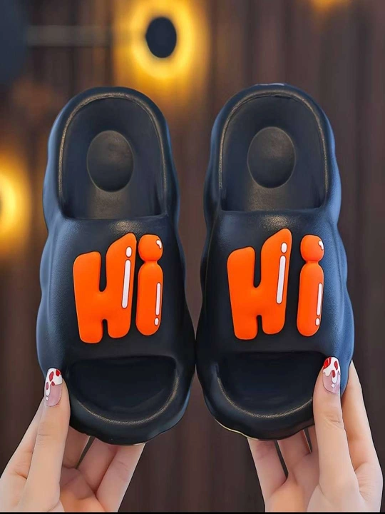 Стильные черные шлепанцы HI