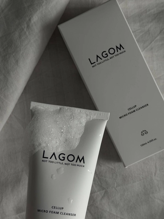 Lagom Cellup Micro Foam Cleanser yuz yuvish penkasi, 120 ml