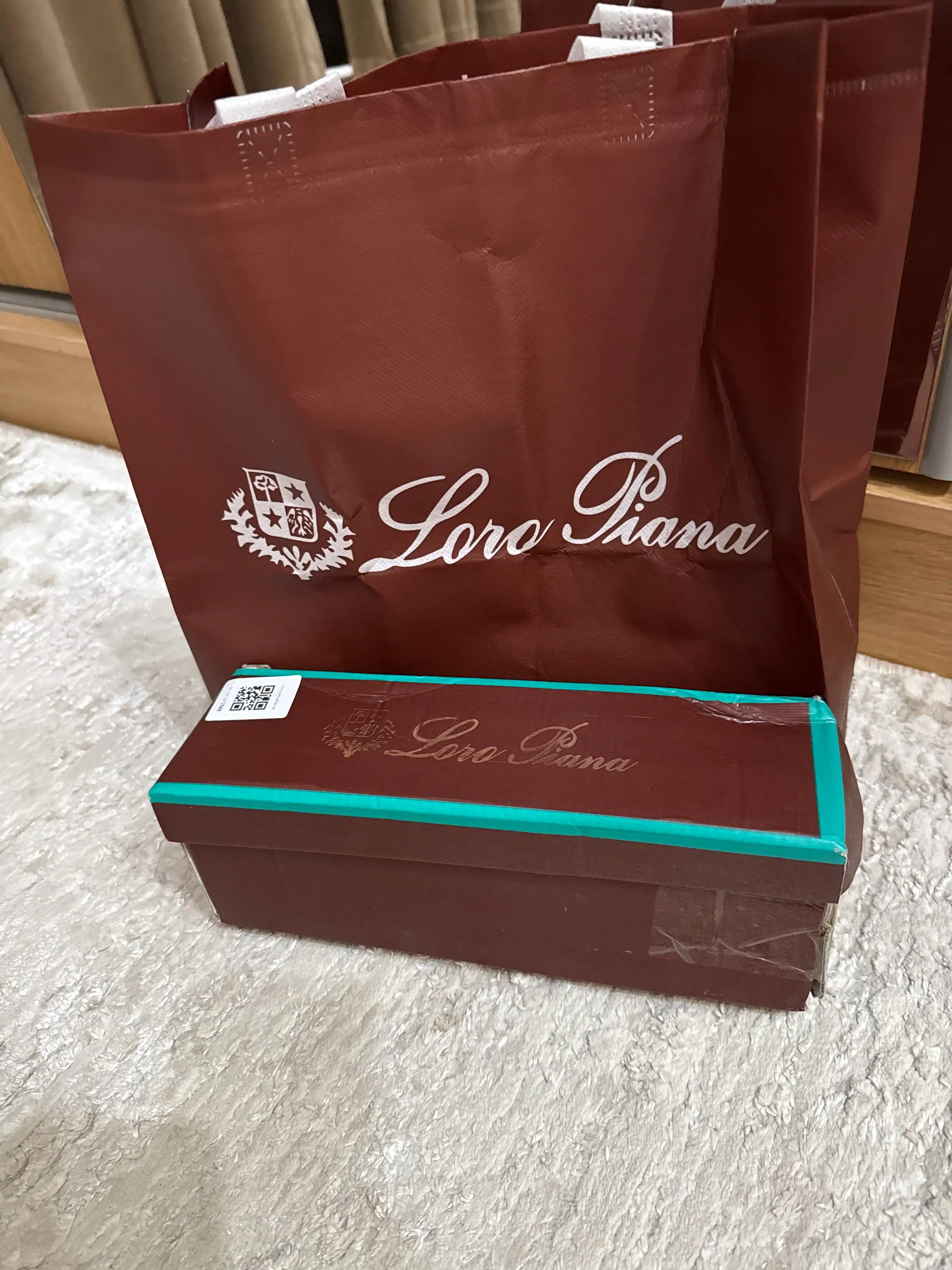 Ayollar poyabzali, premium stil oyoq kiyim, ayollar tapochkasi, LORO PIANA
