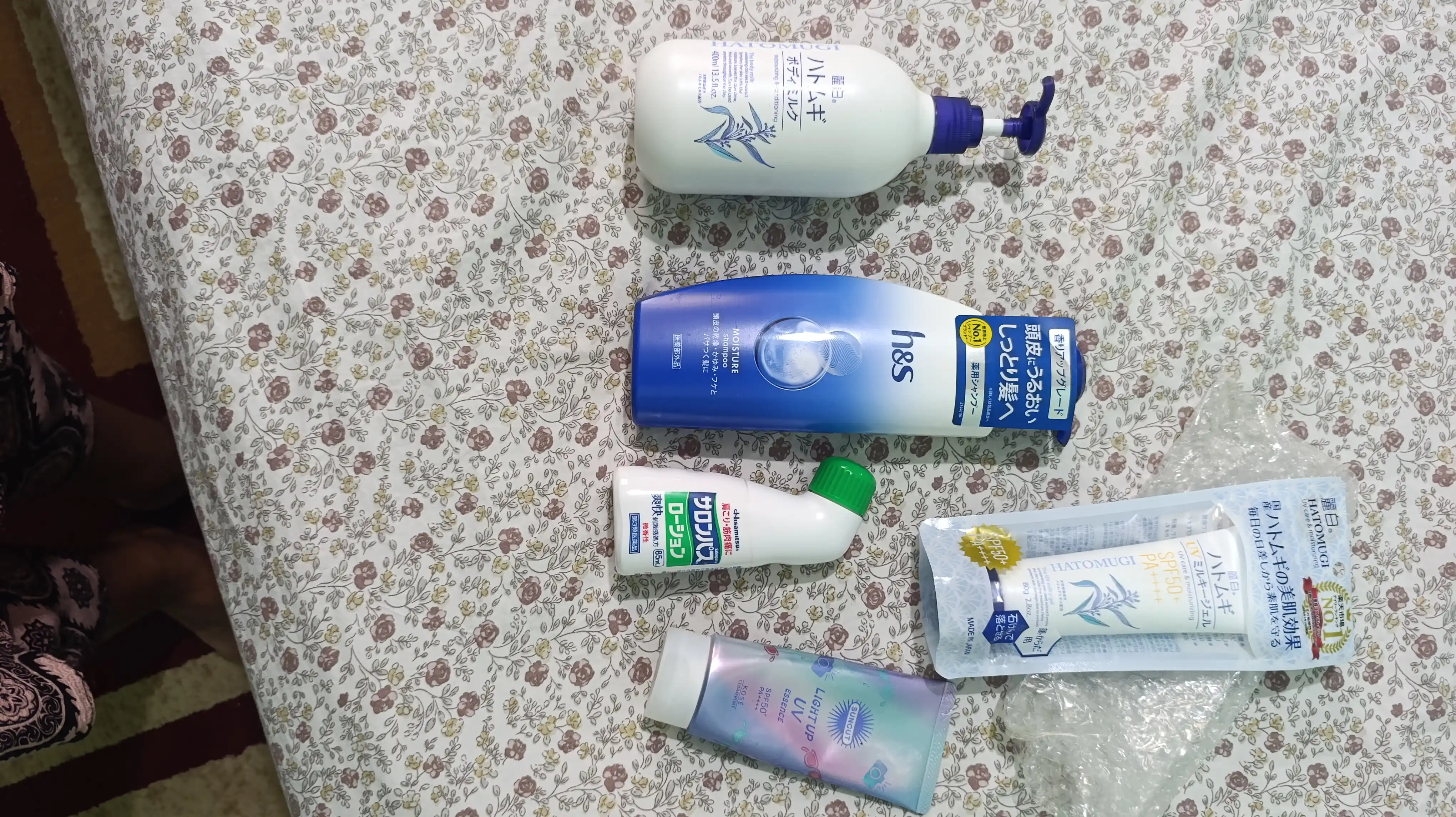 Солнцезащитный крем для лица, 09:31 Hatomugi UV Milky Gel SPF50+ PA++++, 80 г
