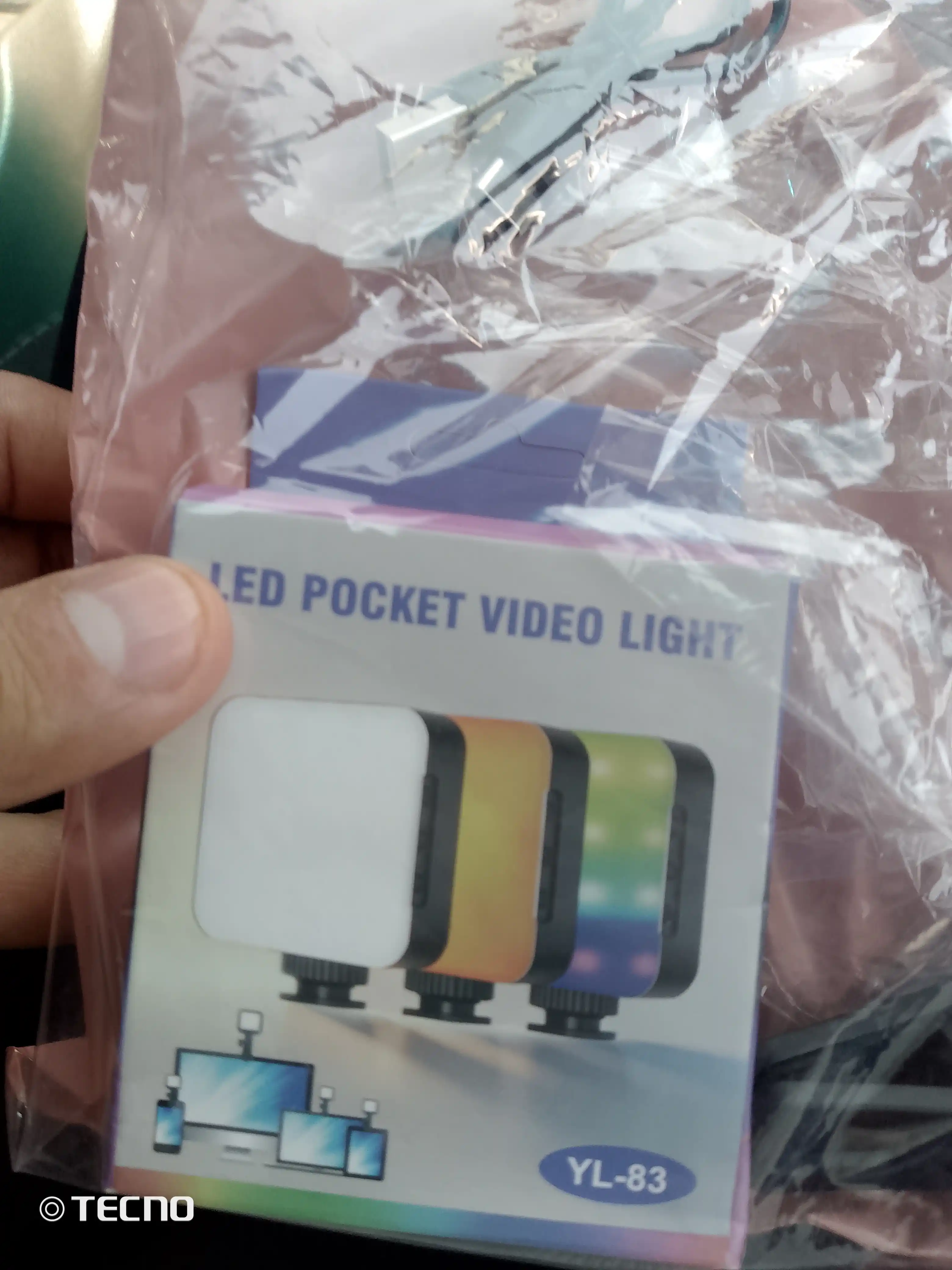 Portativ LED video yorug‘lik chirog‘i — foto va video uchun akkumulyatorli videolight