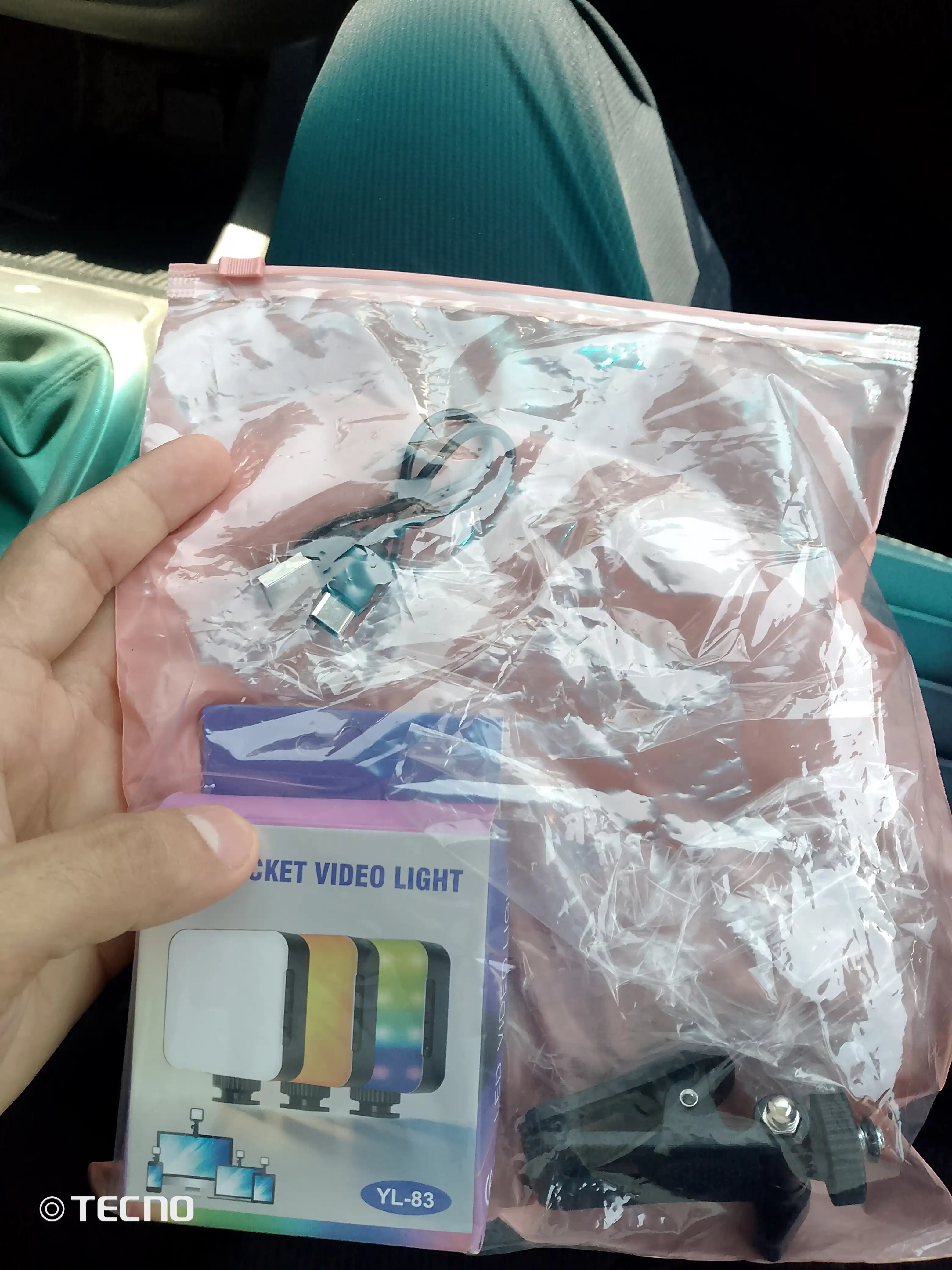 Portativ LED video yorug‘lik chirog‘i — foto va video uchun akkumulyatorli videolight